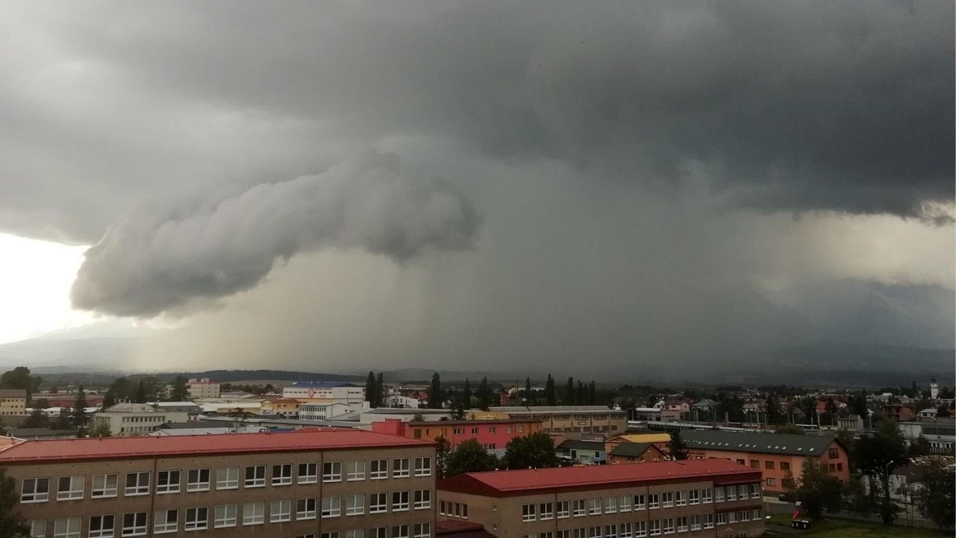 1920x1080 When an umbrella is not enough severe storms