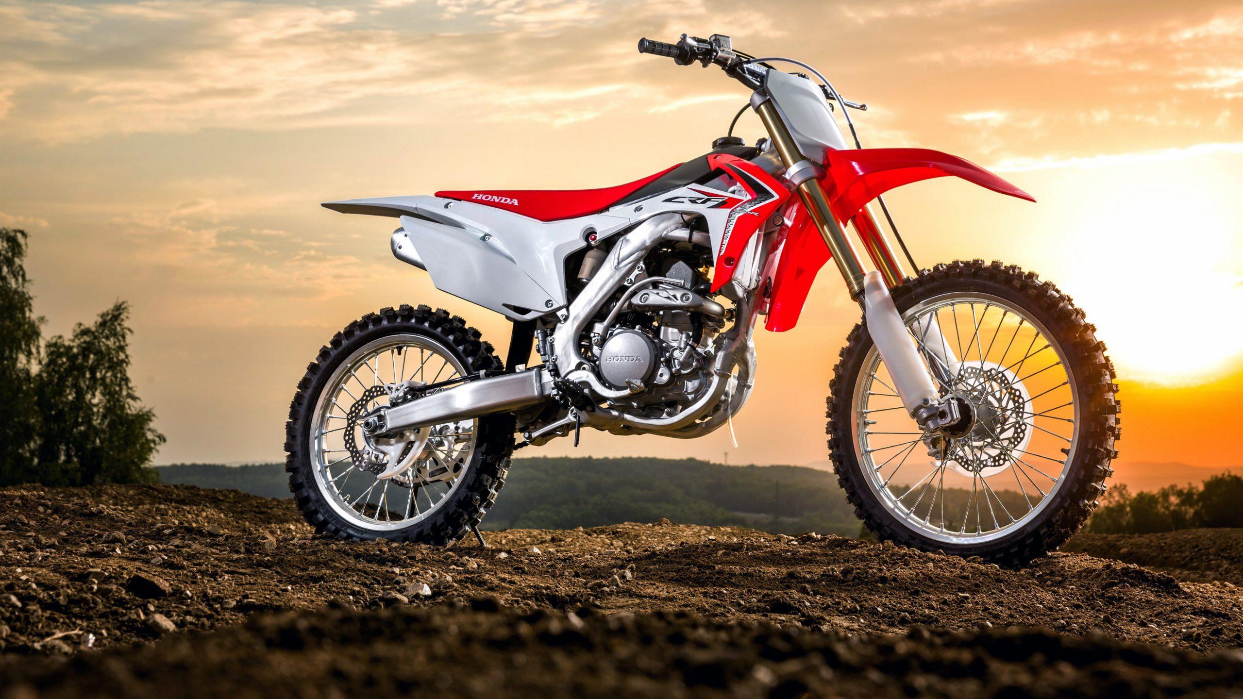 2560x1440 Honda CRF250R Wallpaper