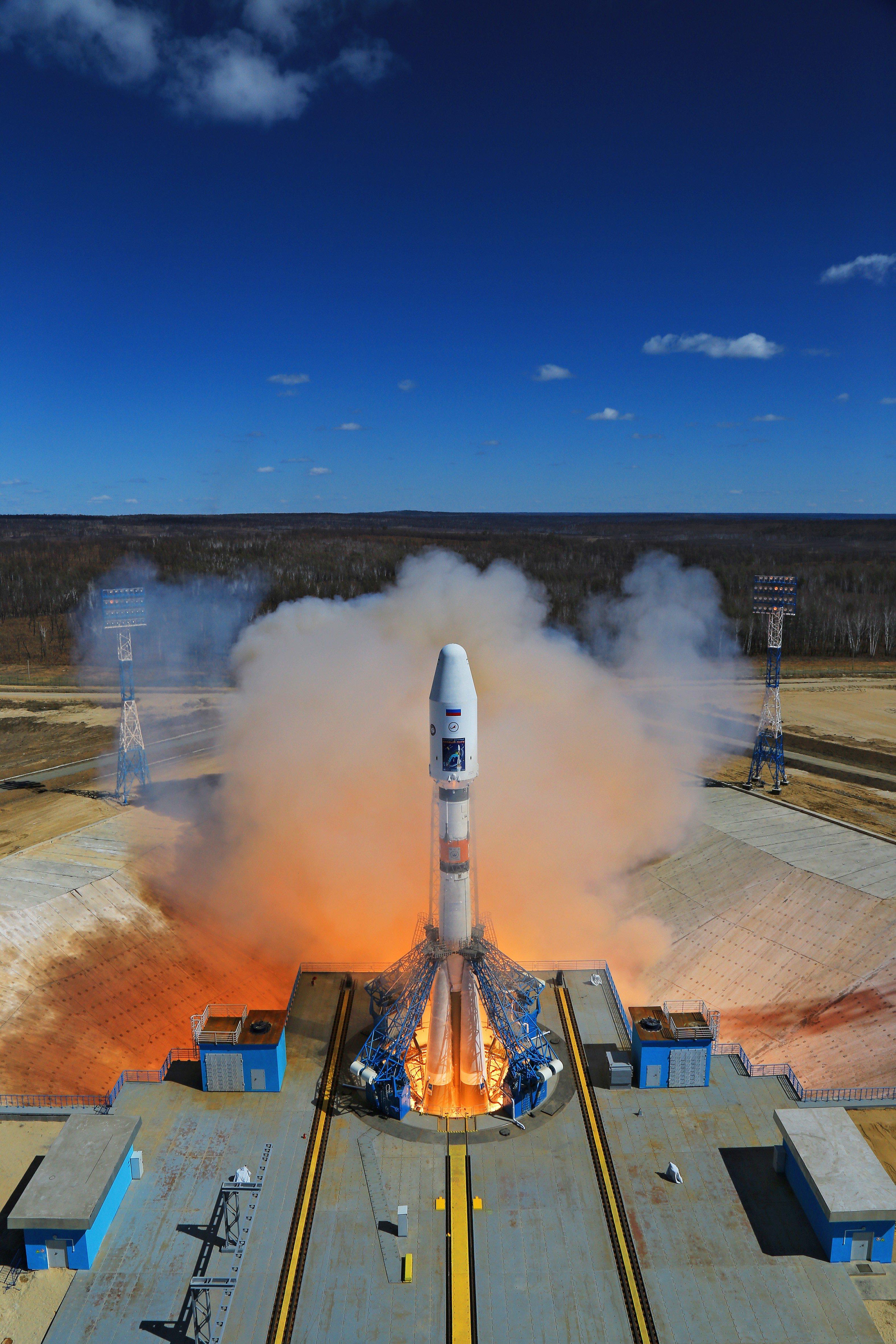 3150x4724 Roscosmos, Vostochny Cosmodrome, Soyuz Wallpaper HD / Desktop and Mobile Background