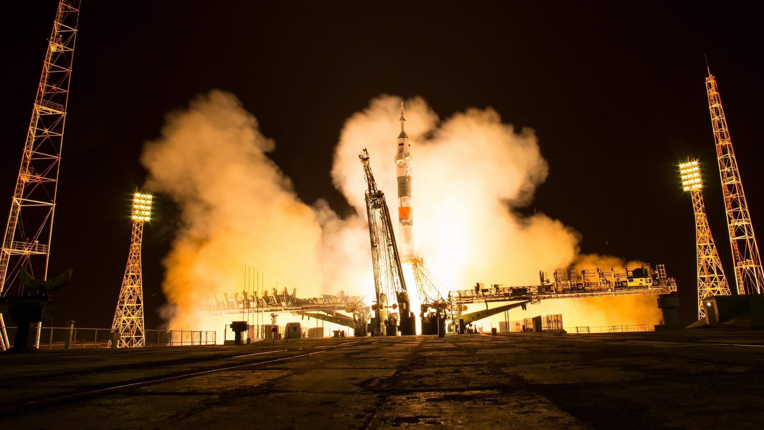 2560x1440 Wallpaper Russia's Soyuz MS 08 Spacecraft, Ready To Launch 2560x1440 QHD Picture, Image