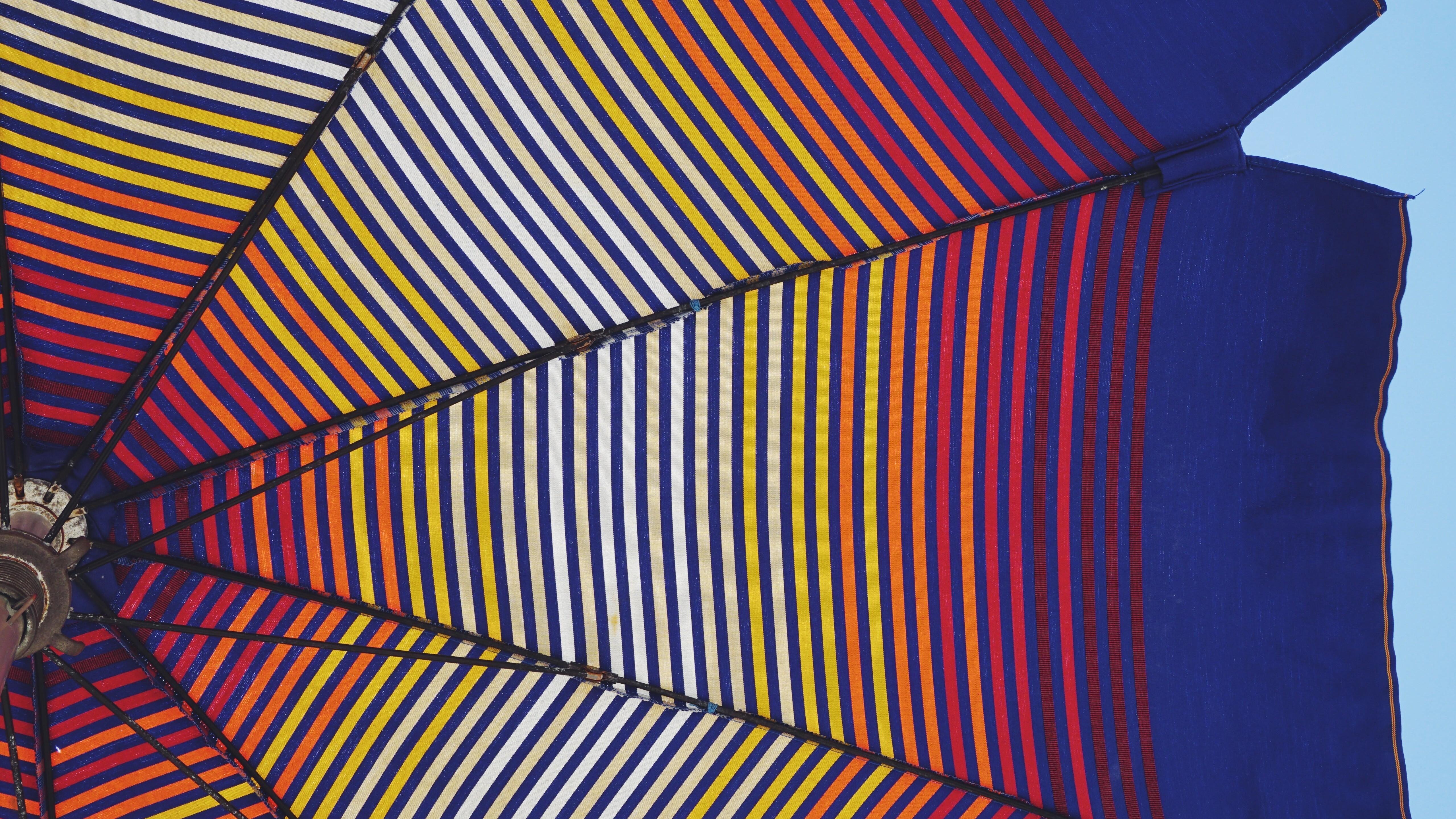 5120x2880 Rainbow Beach Umbrella Summer 5K Wallpaper
