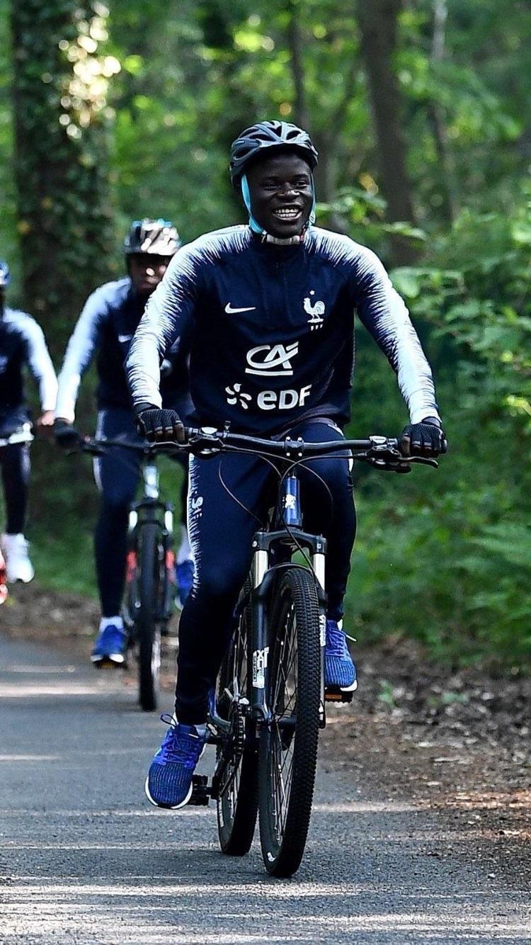 750x1334 N'Golo Kante⚽️