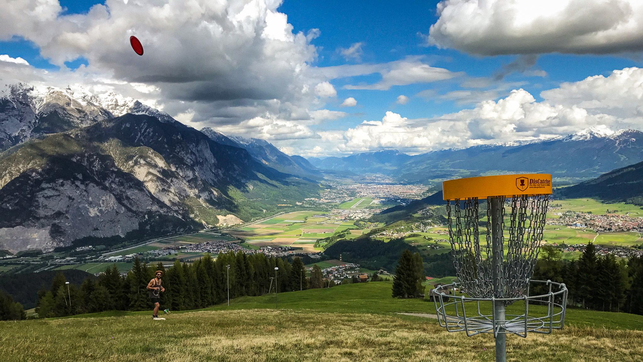 2048x1152 Playing Disc Golf with an awesome view