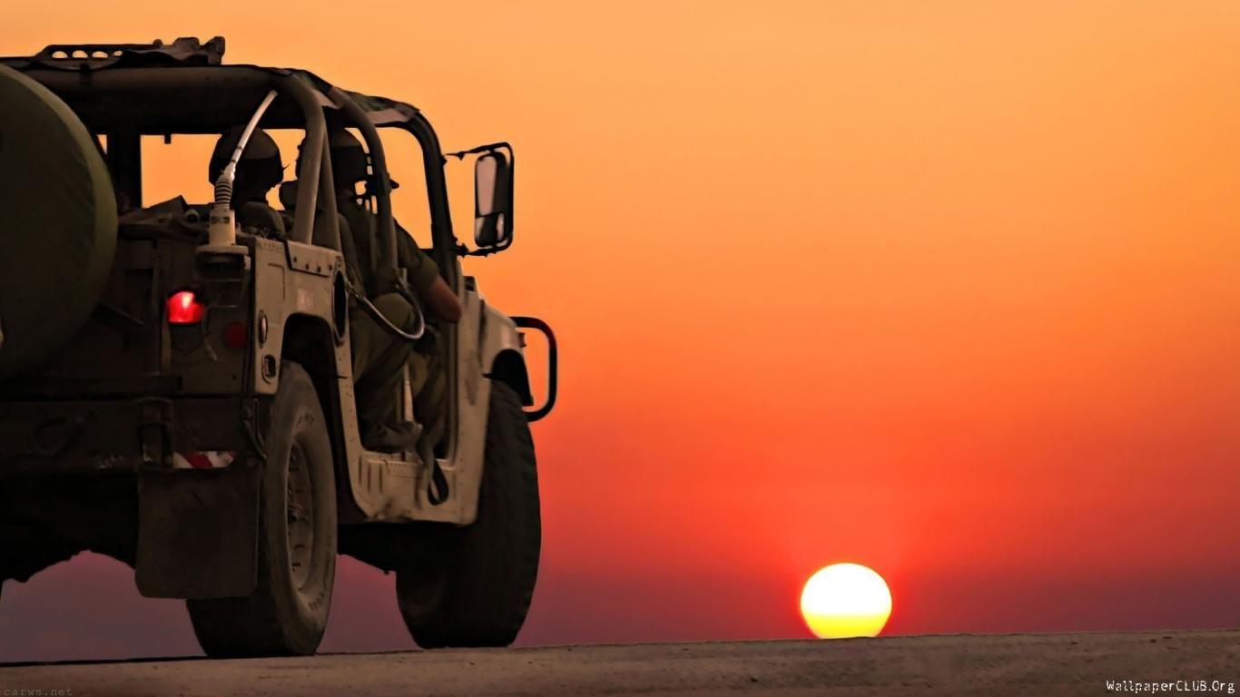 1366x768 Army Jeep Wallpaper