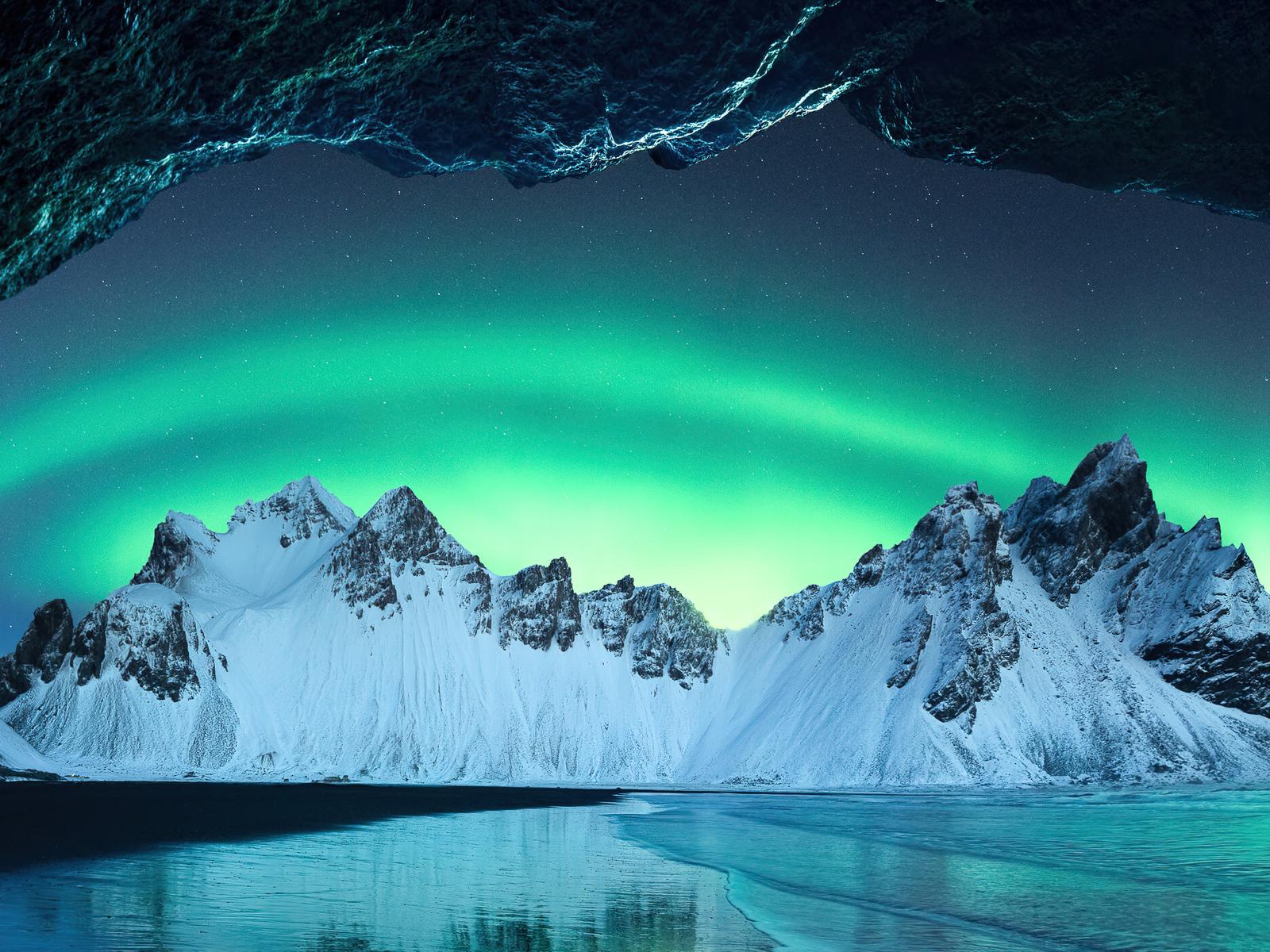 1600x1200 Aurora In Iceland Mountains 5k 1600x1200 Resolution HD 4k Wallpaper, Image, Background, Photo and Picture