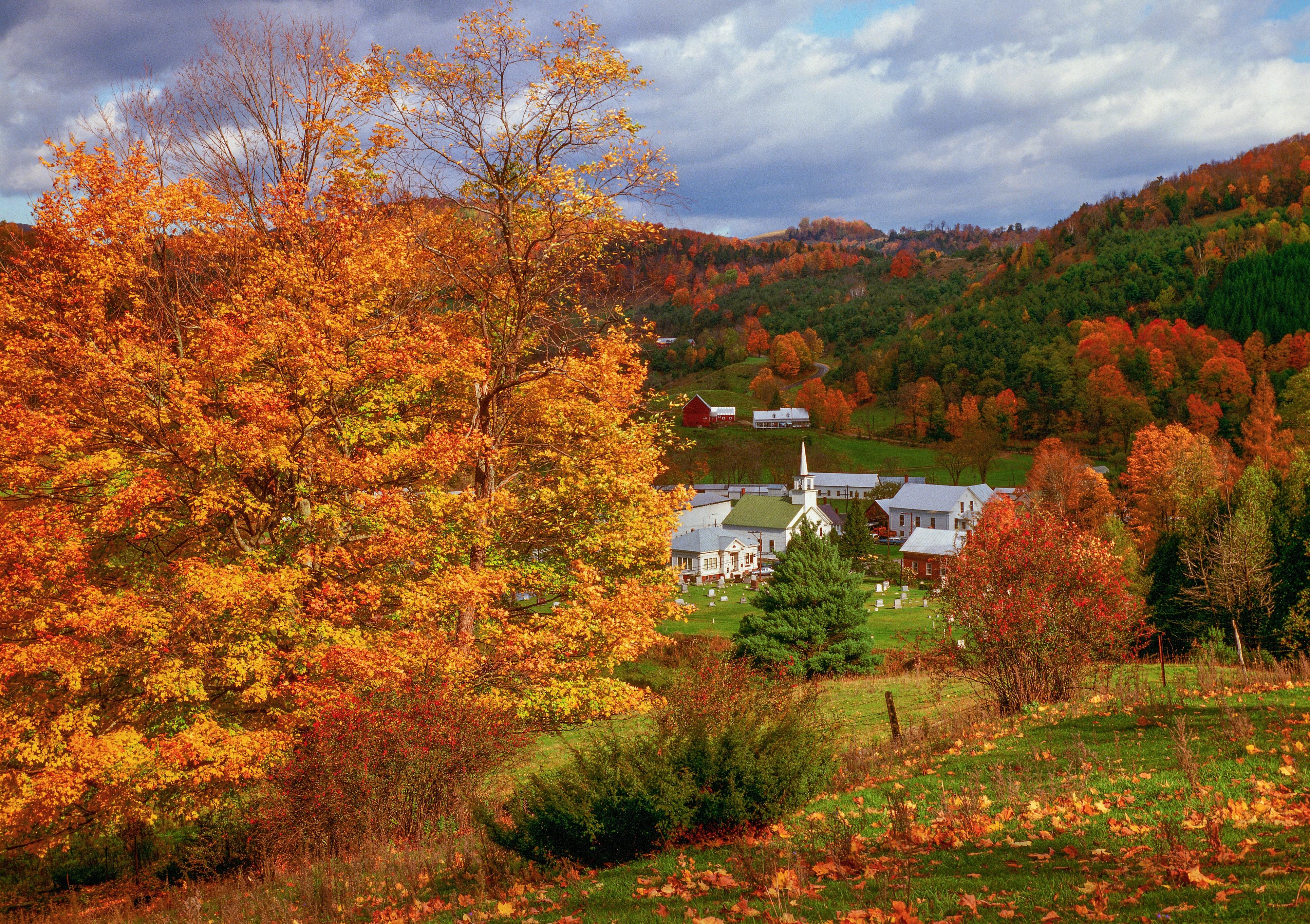 4000x2822 See Vermont Fall Foliage in These 15 Beautiful Places. Condé Nast Traveler