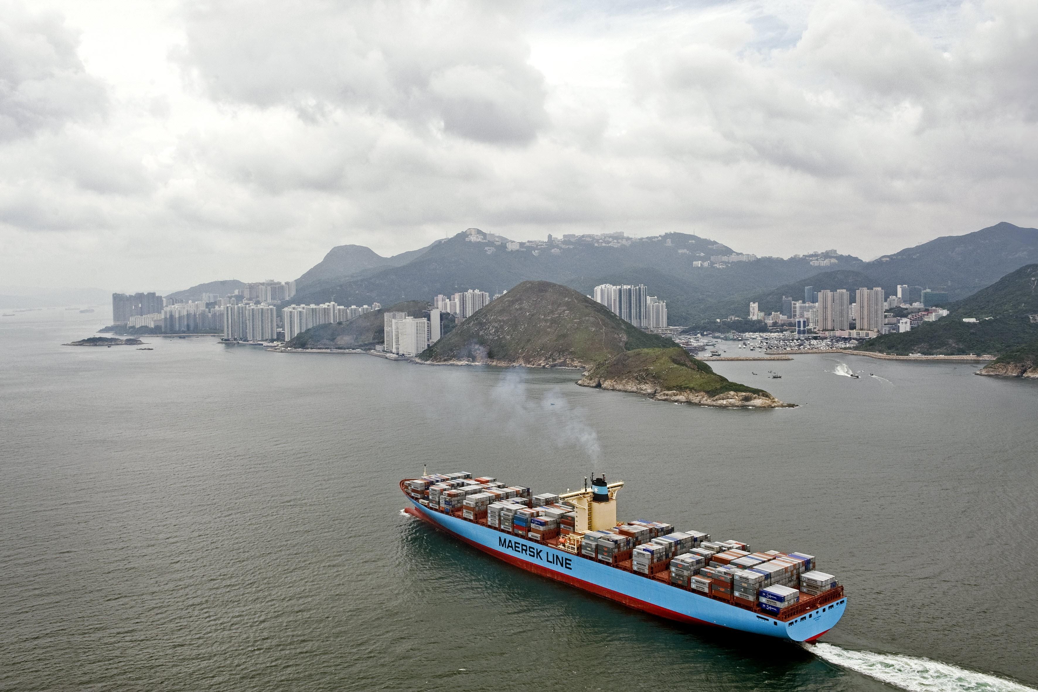 3543x2362 Maersk line cargo ship wallpaperx2362
