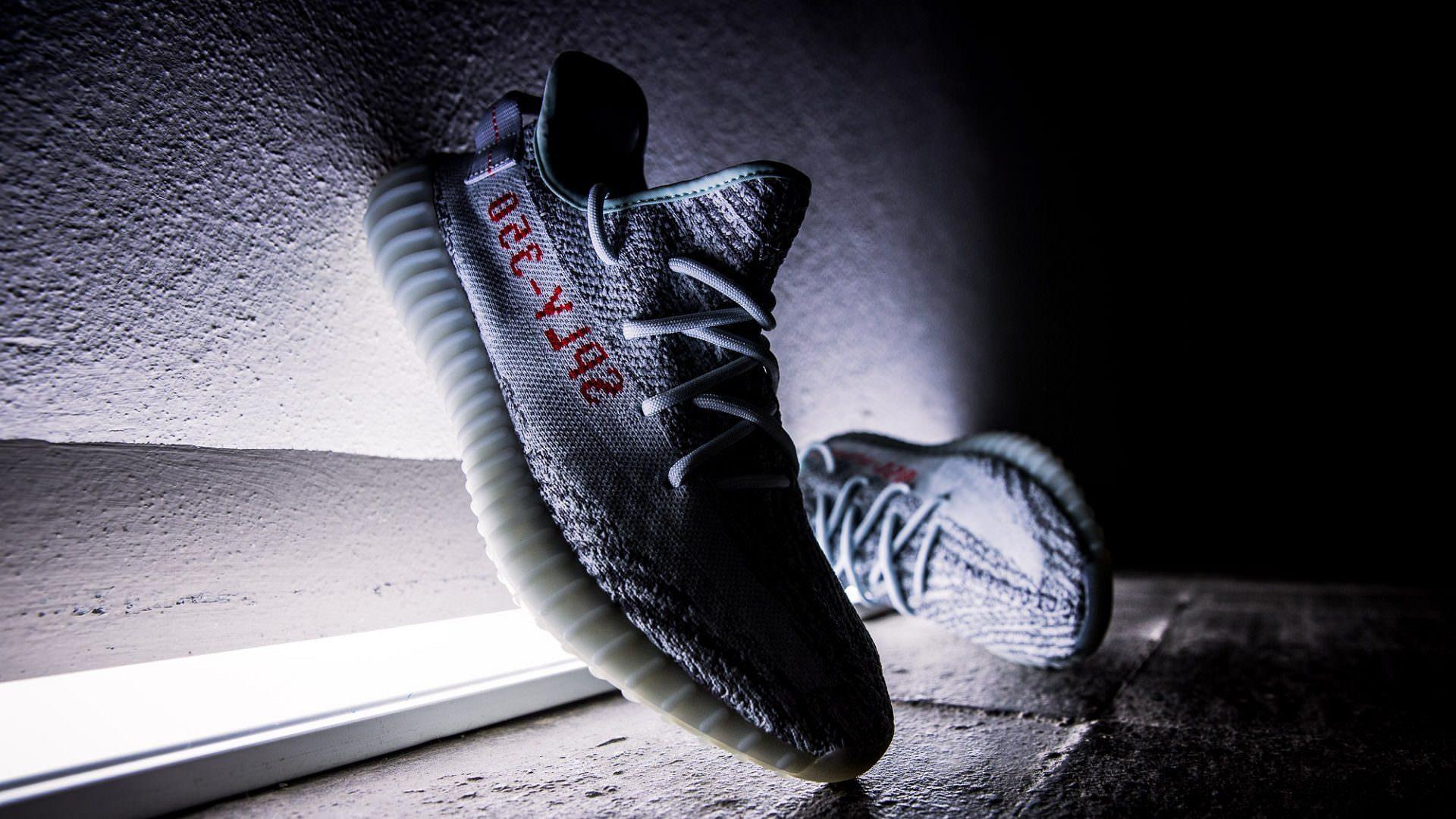 1920x1080 Yeezys 350 V2 Wallpaper
