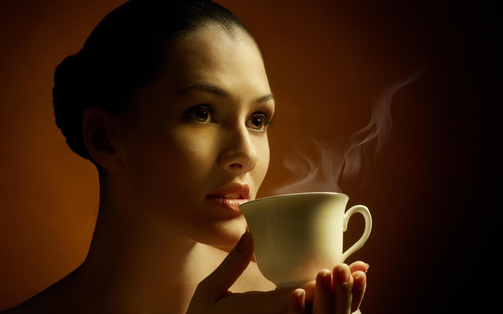 1920x1200 Girl And Coffee Wallpaper