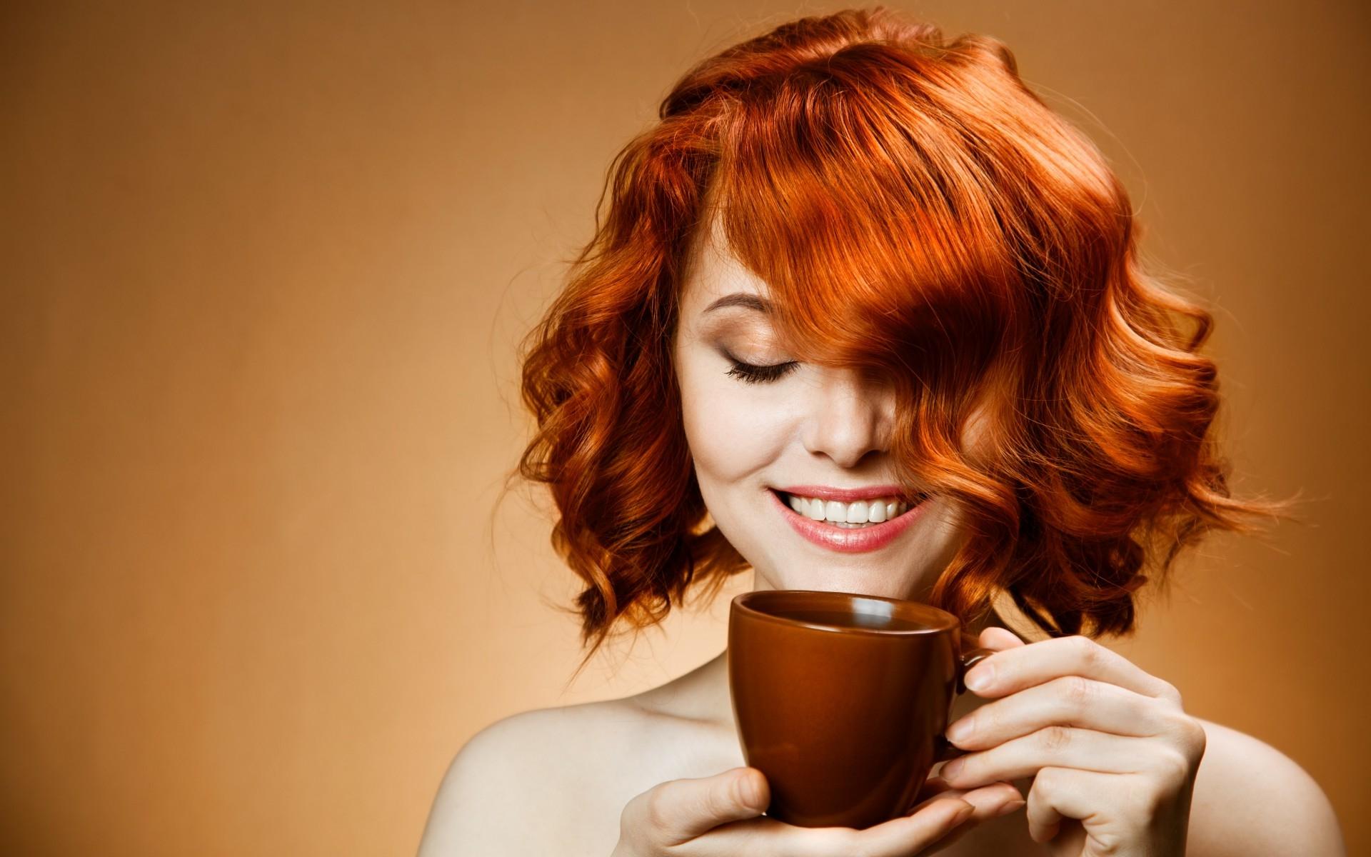 1920x1200 Smile Redhead Girl Drink Coffee Wallpaper HD / Desktop and Mobile Background