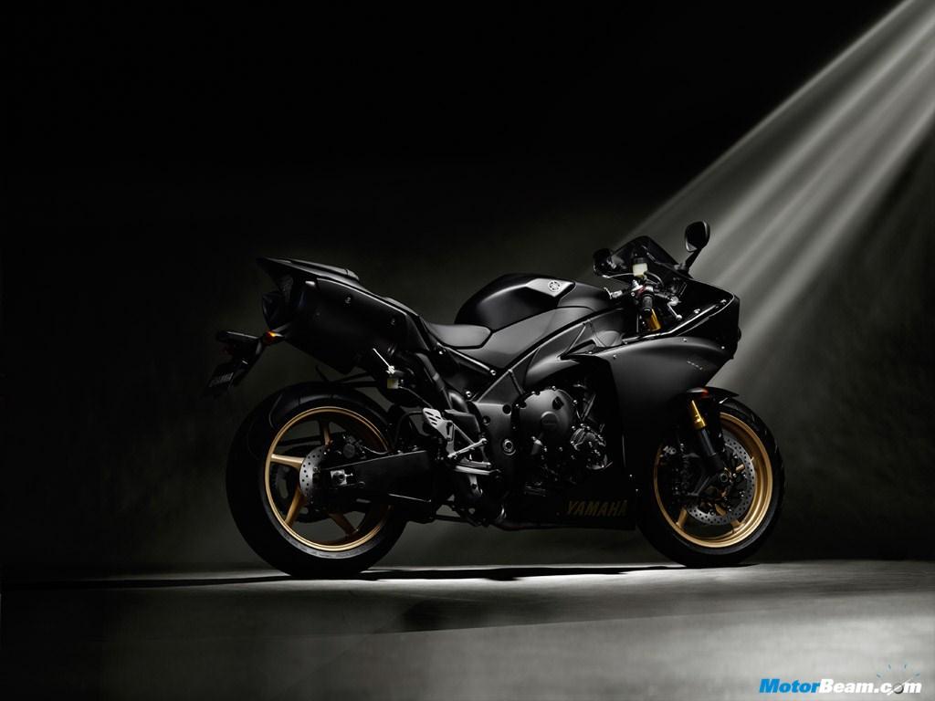 1024x768 Yamaha R1 Wallpaper