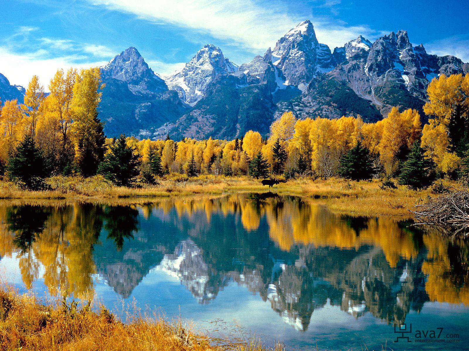 1600x1200 ava7 funny stuff: beautiful mountain lake wallpaper