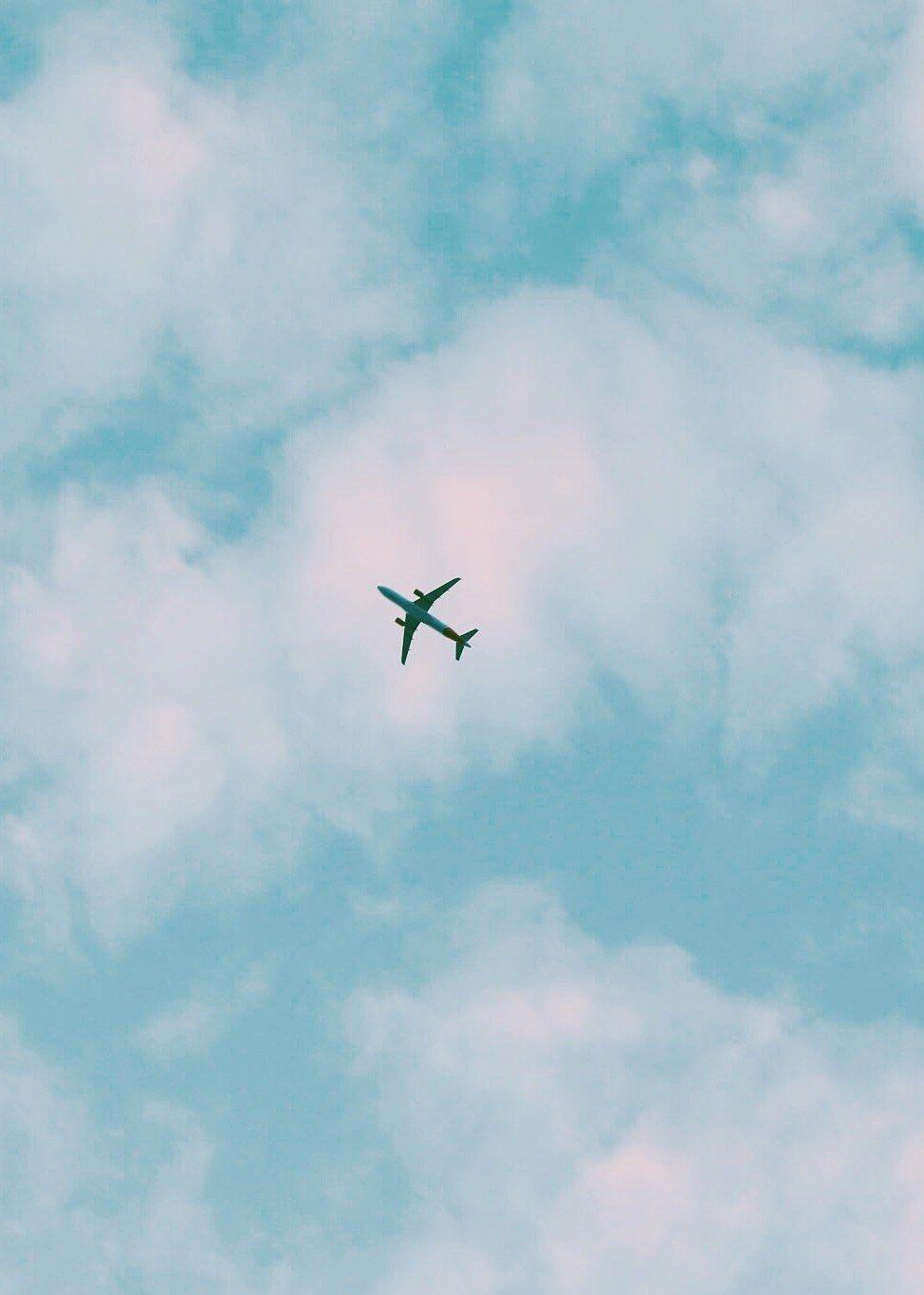 974x1364 Flight Attendant Wallpaper
