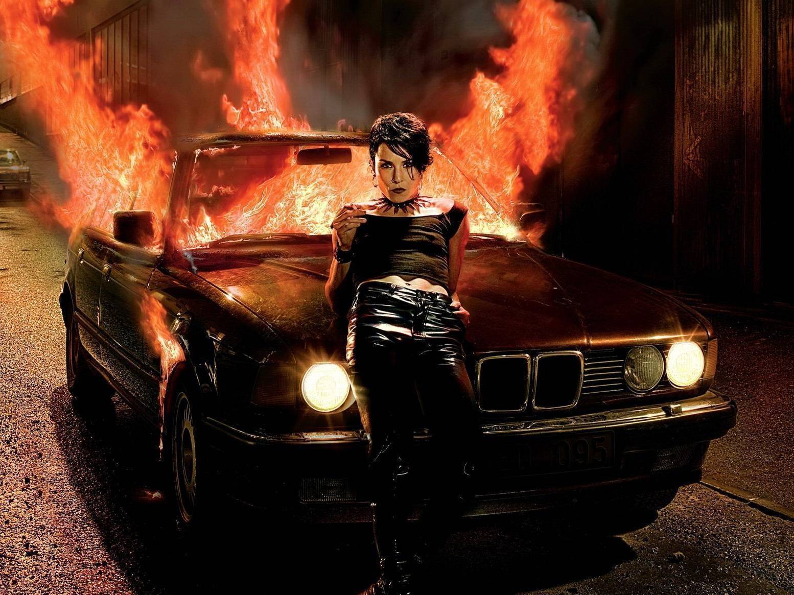 1554x1165 Lisbeth Salander wallpaper