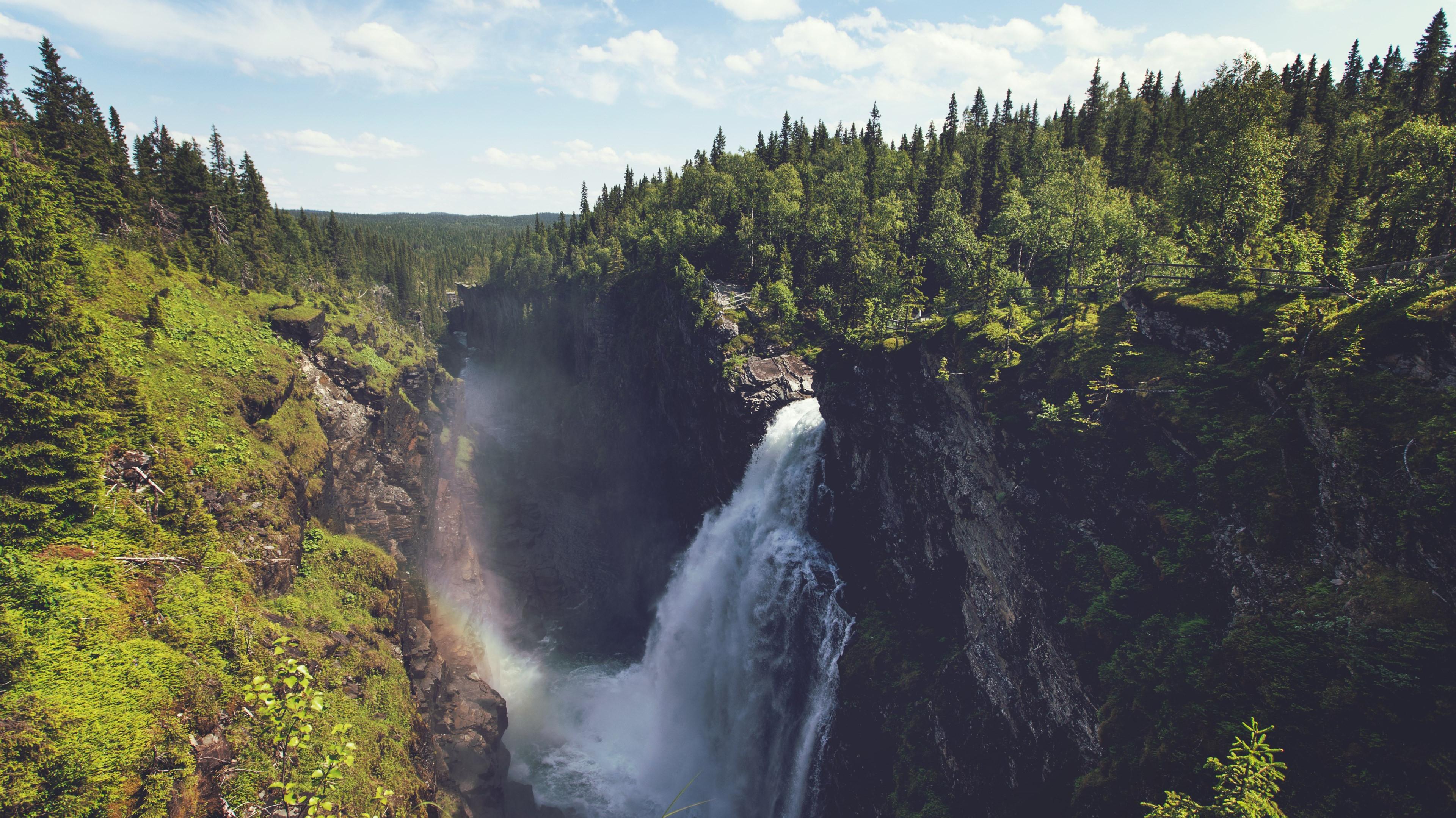 3840x2160 Download wallpaper: Super waterfall 3840x2160