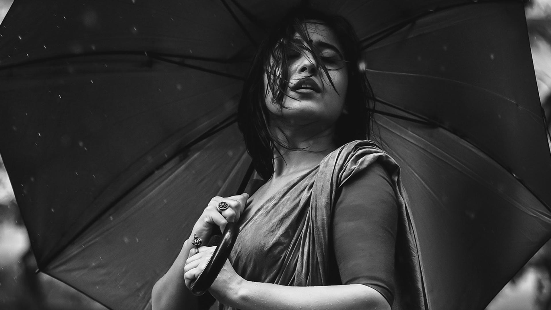 1920x1080 Celebrity, Shweta Tripathi, Rain, Umbrella Wallpaper & Background Image