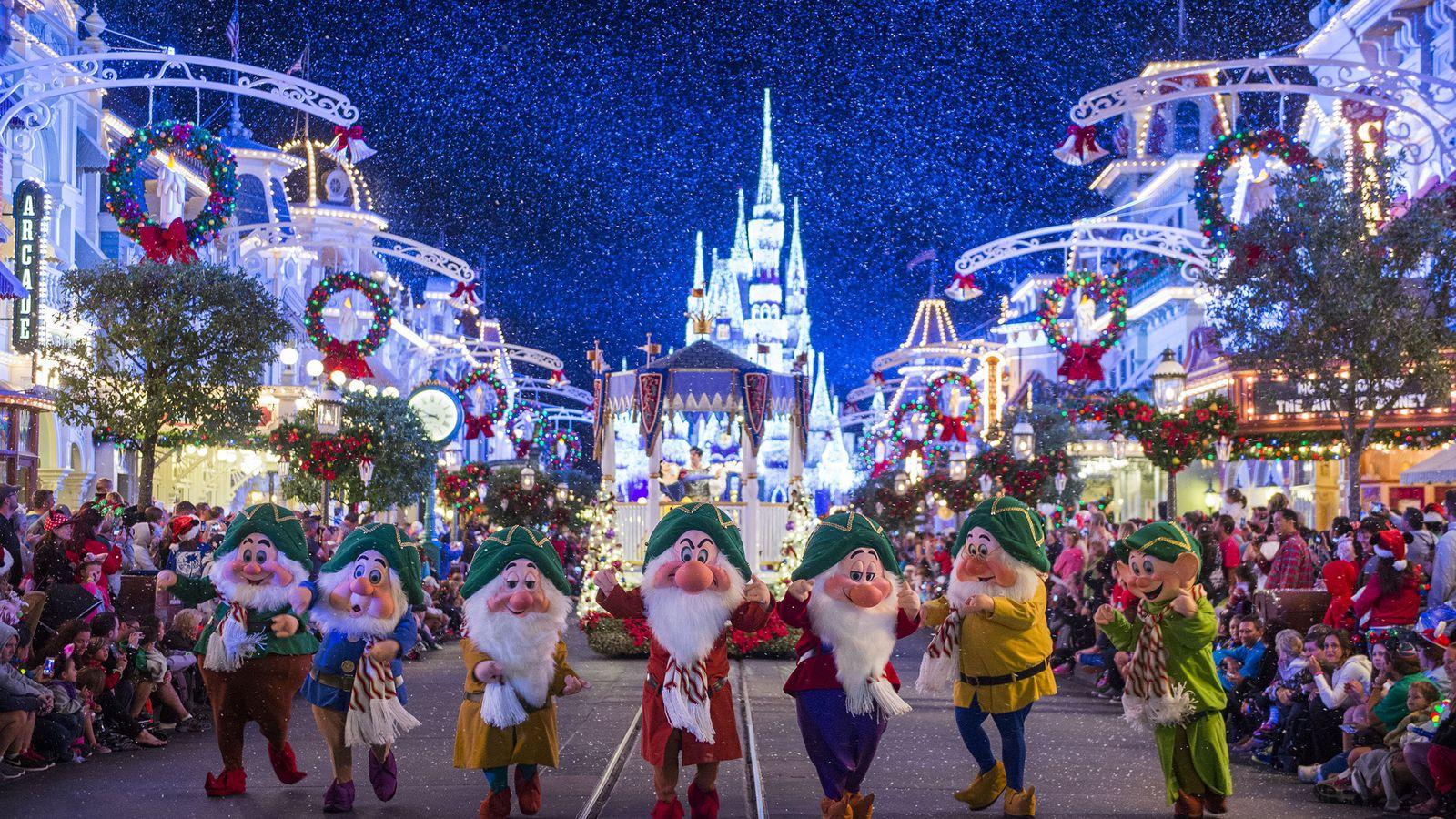 Walt Disney World Christmas Wallpapers Top Free Walt Disney World