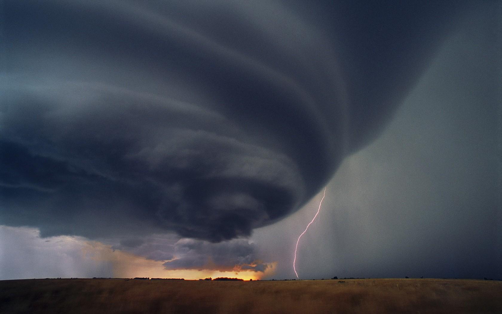 1680x1050 landscapes, storm, lightning, tornado wallpaper