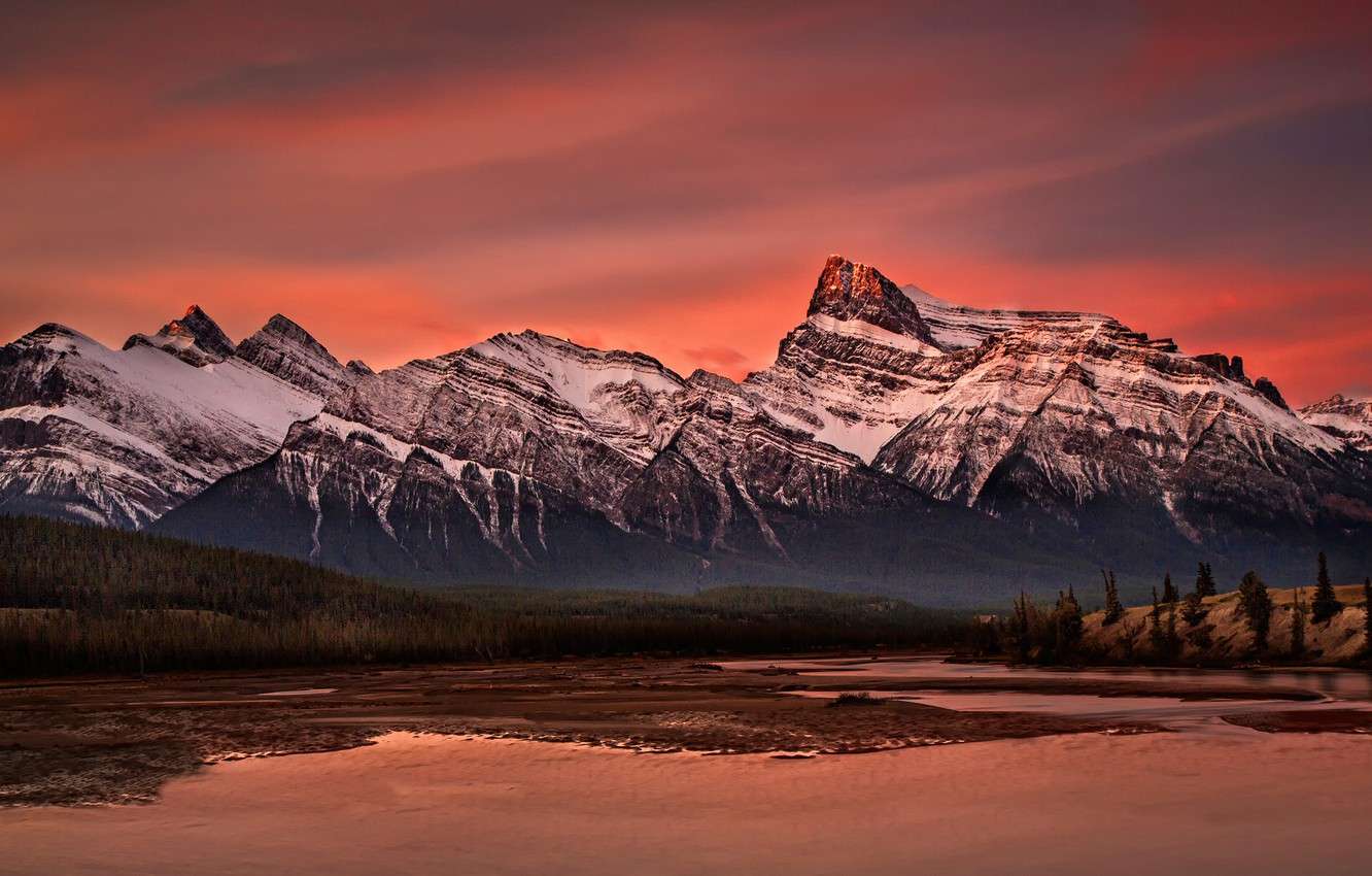 1332x850 Pink Wallpaper Mountain