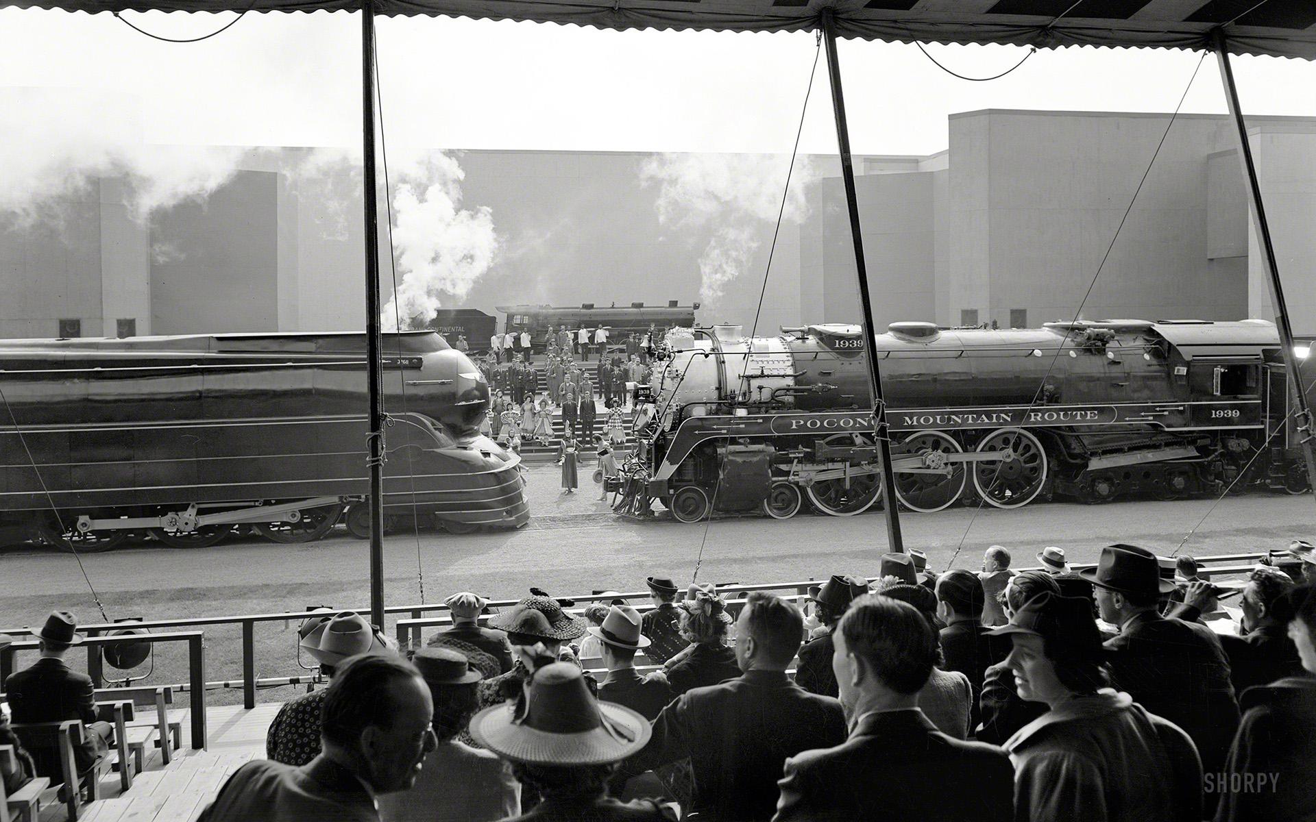 1920x1200 retro, Black, White, Monochrome, Trains, Locomotive, Railroad, Crowds, People Wallpaper HD / Desktop and Mobile Background