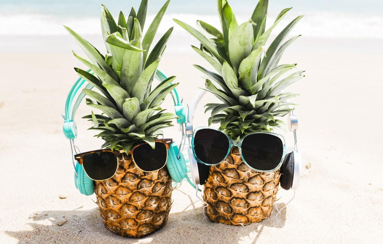 1332x850 Wallpaper sand, sea, beach, summer, stay, headphones, glasses, summer, pineapple, happy, beach, vacation, sea, headphones, sand, funny image for desktop, section настроения