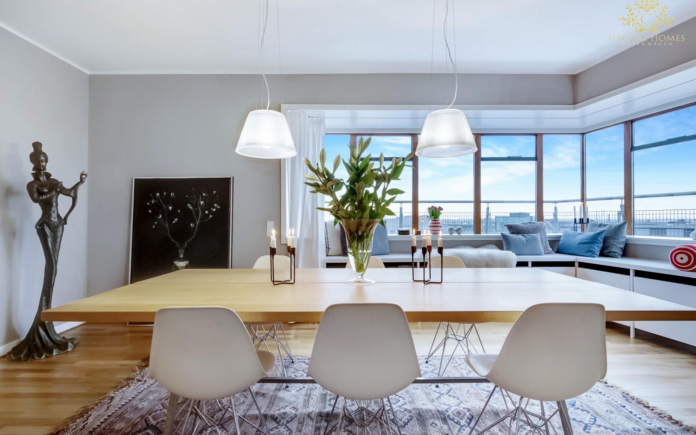 2880x1800 Download wallpaper dining room, modern interior, stylish interior design, large wooden table, natural wood table top, light wood in the interior for desktop with resolution 2880x1800. High Quality HD picture wallpaper