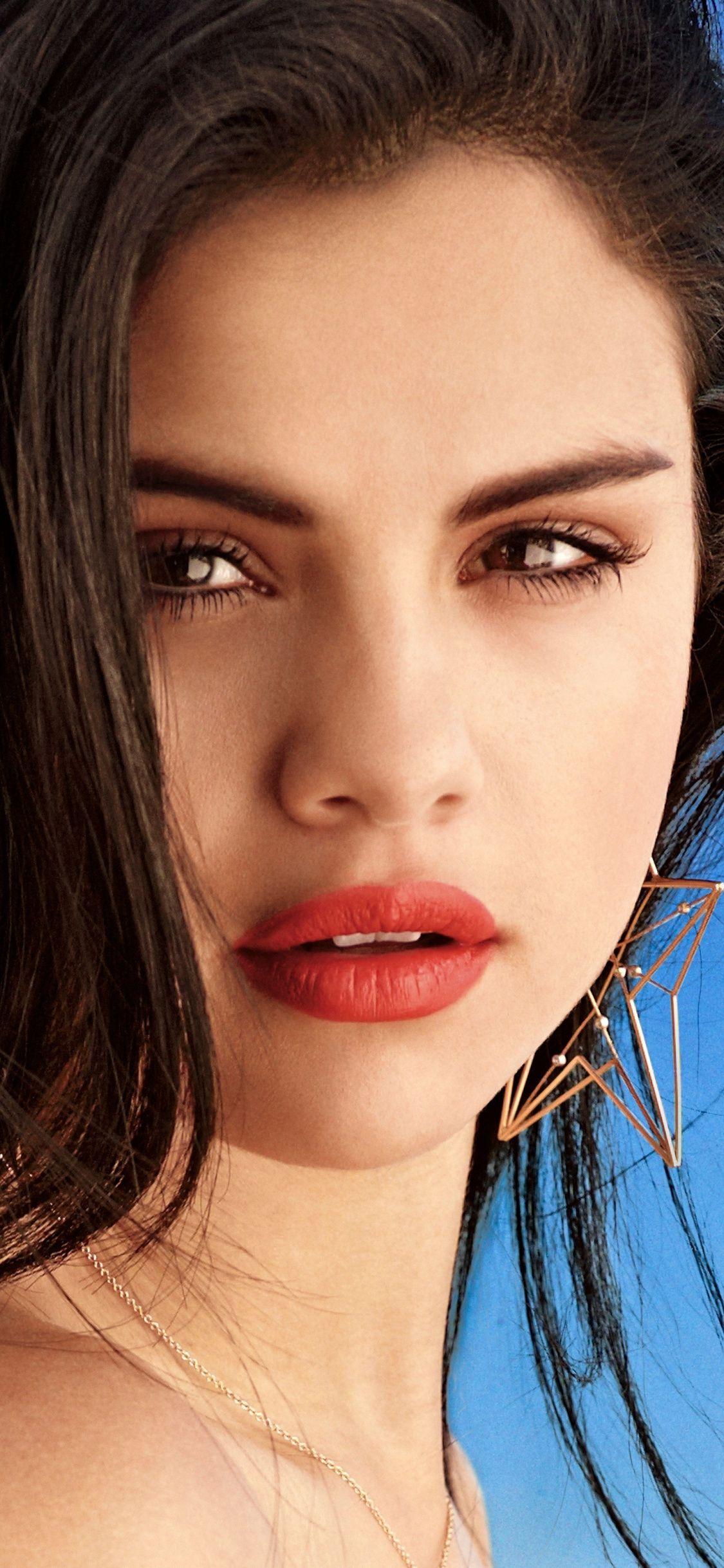 1125x2436 Celebrity Wallpaper