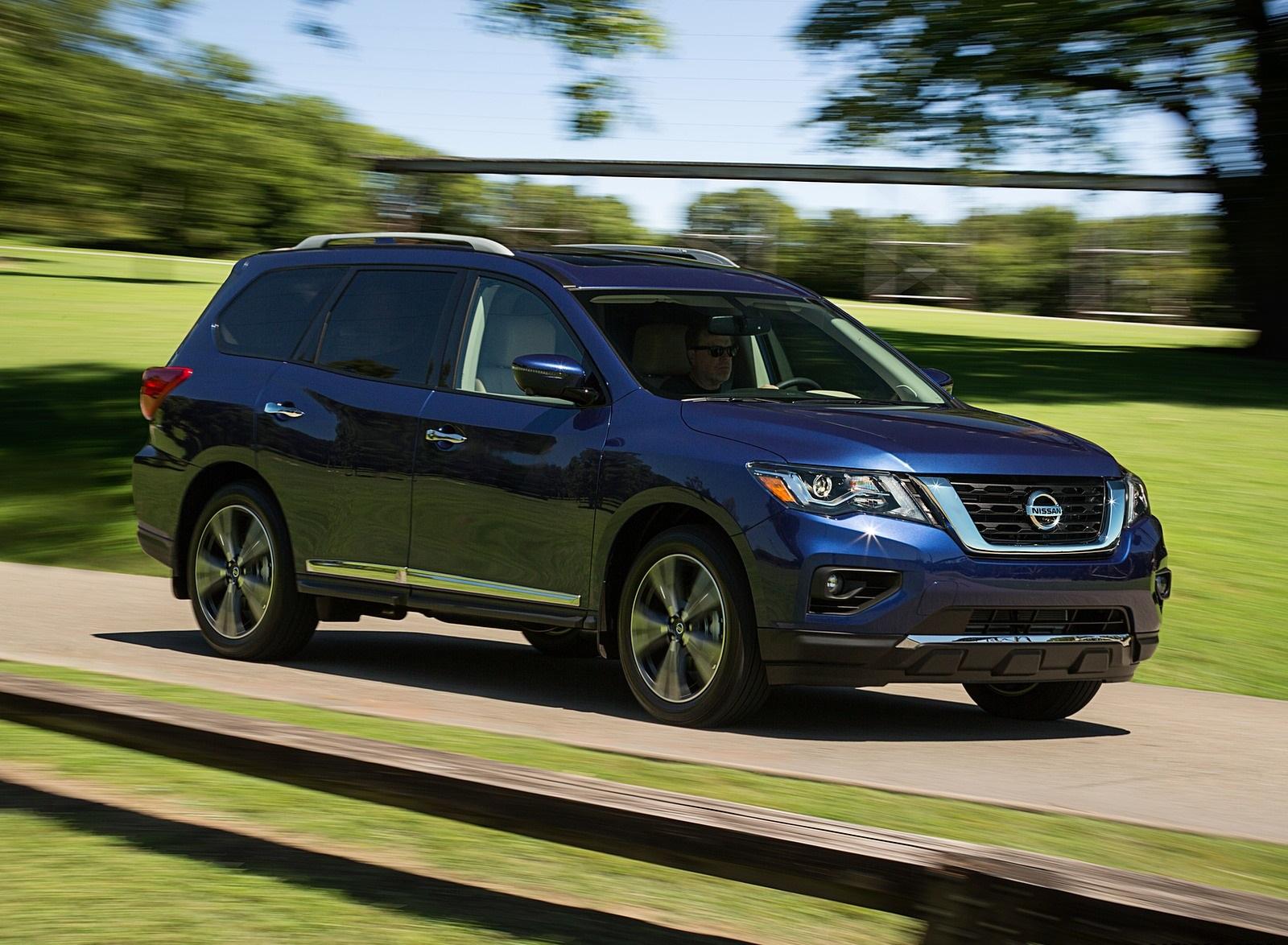 1600x1174 Nissan Pathfinder Wallpaper (HD Image)