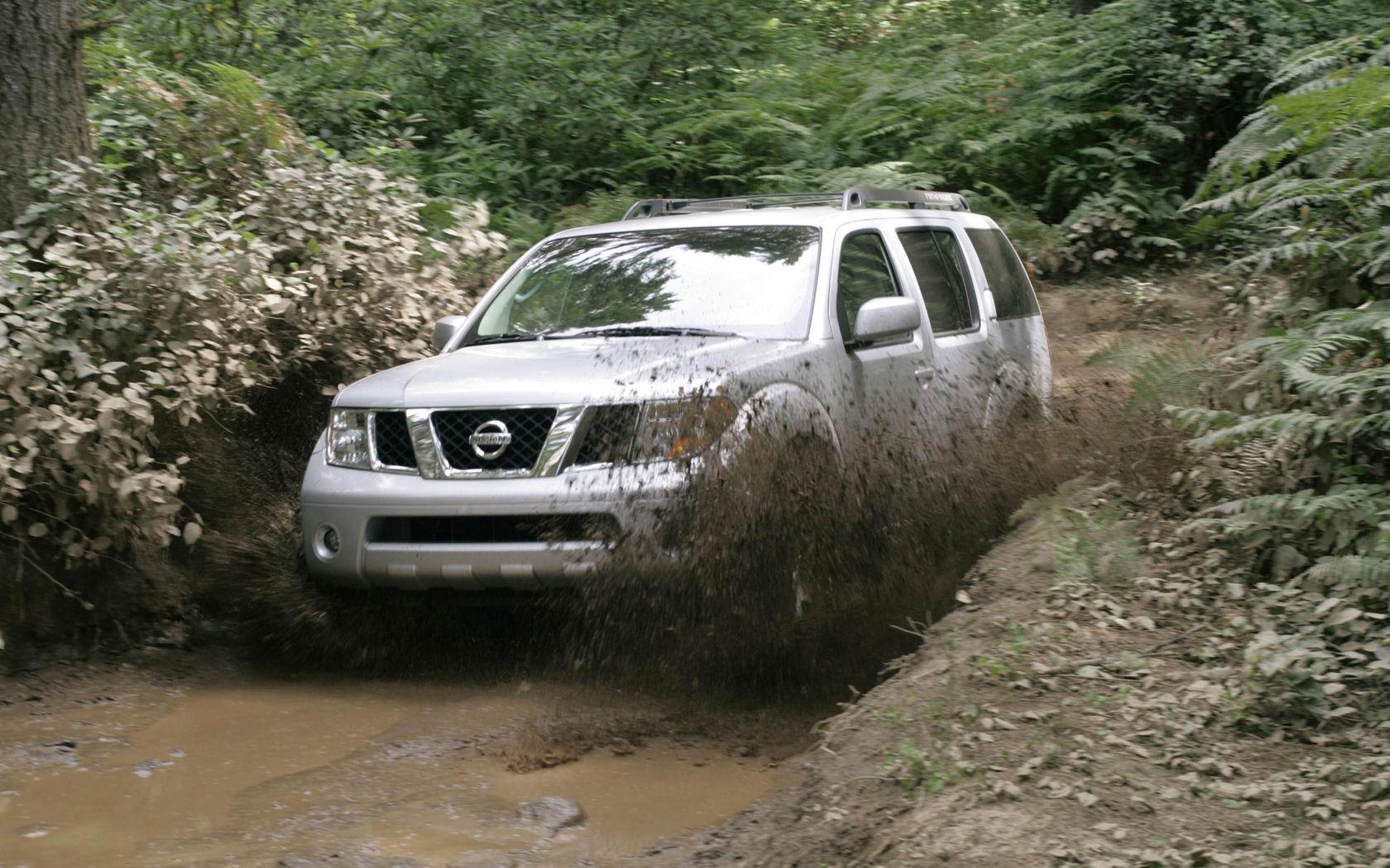 1680x1050 Nissan Pathfinder S, SE, LE V8 AWD Widescreen Wallpaper / Desktop Background Picture