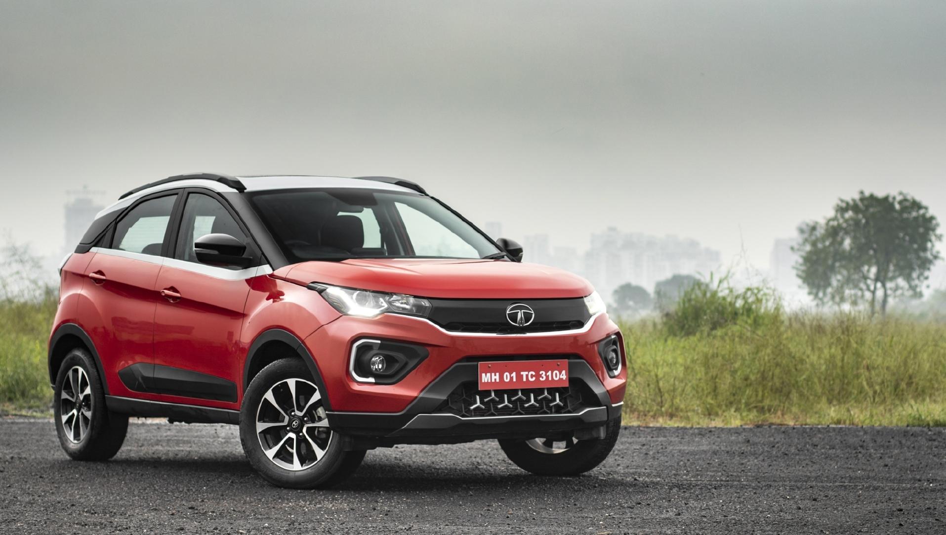 1915x1082 Nexon Rear View Image, Nexon Photo in India