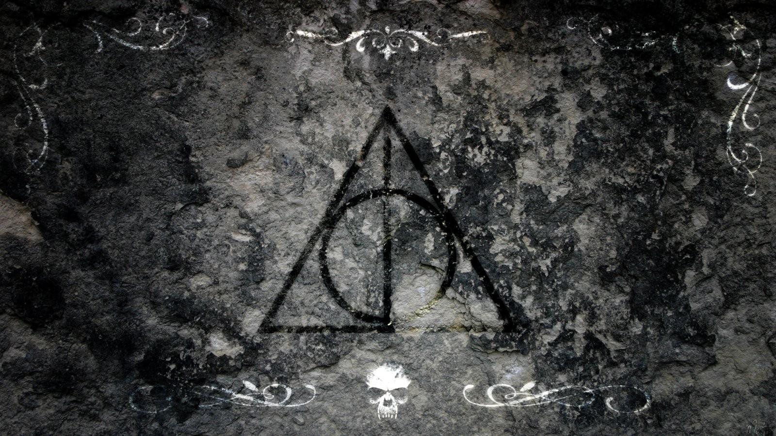 1600x900 #Harry Potter and the Deathly Hallows, #reliques, #Harry Potter, #movies, #artwork, #symbols, wallpaper Gallery HD Wallpaper