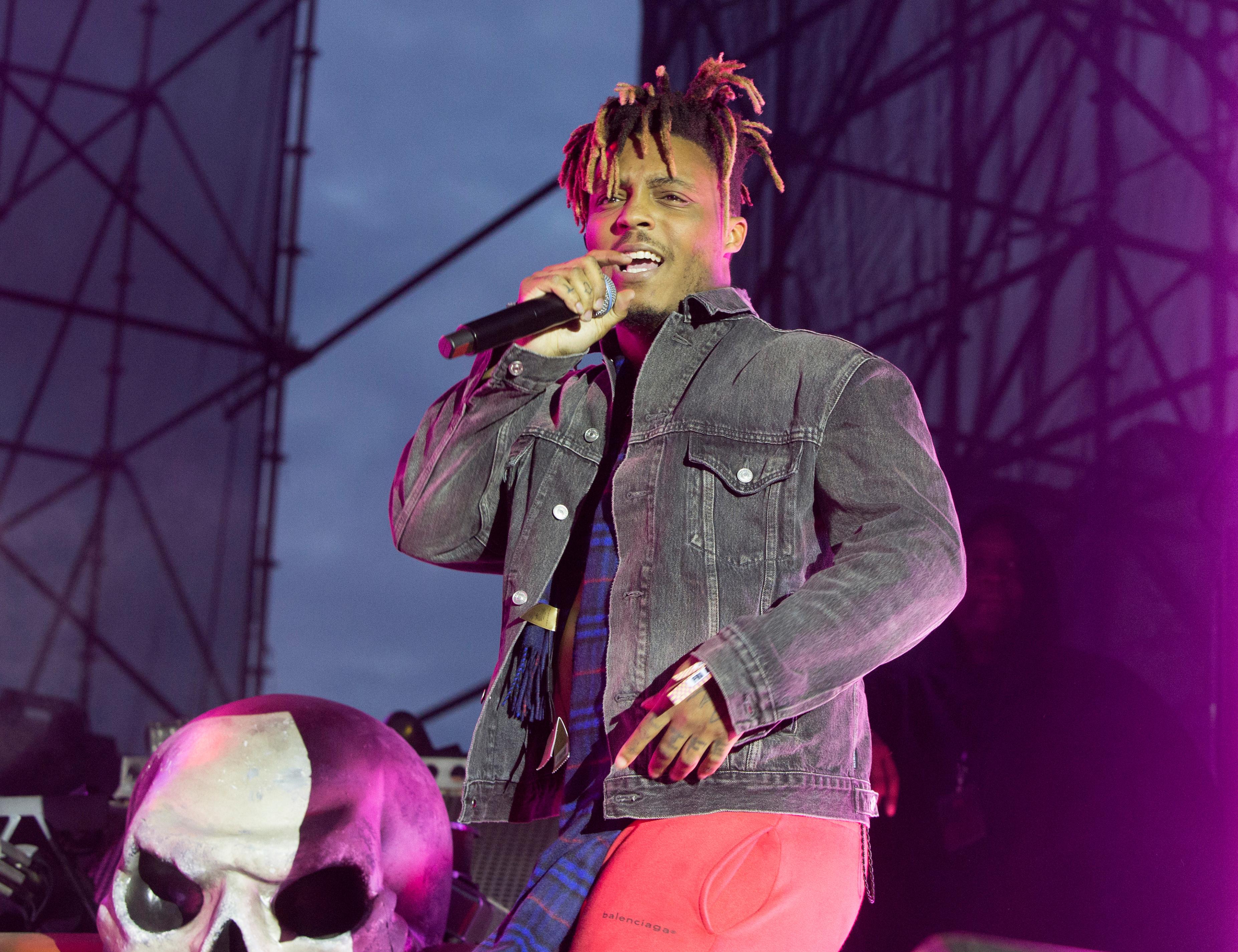 3708x2852 Rapper Juice WRLD dies after medical emergency in Chicago. KRQE News 13