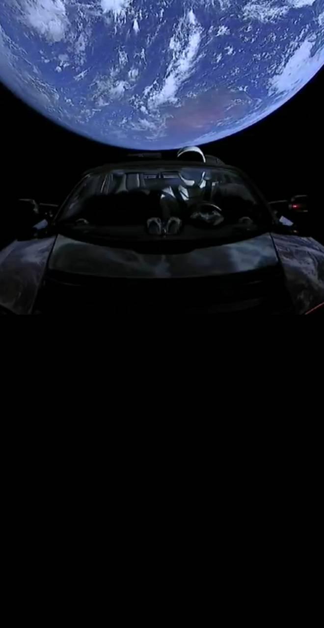660x1280 Leaving Home wallpaper