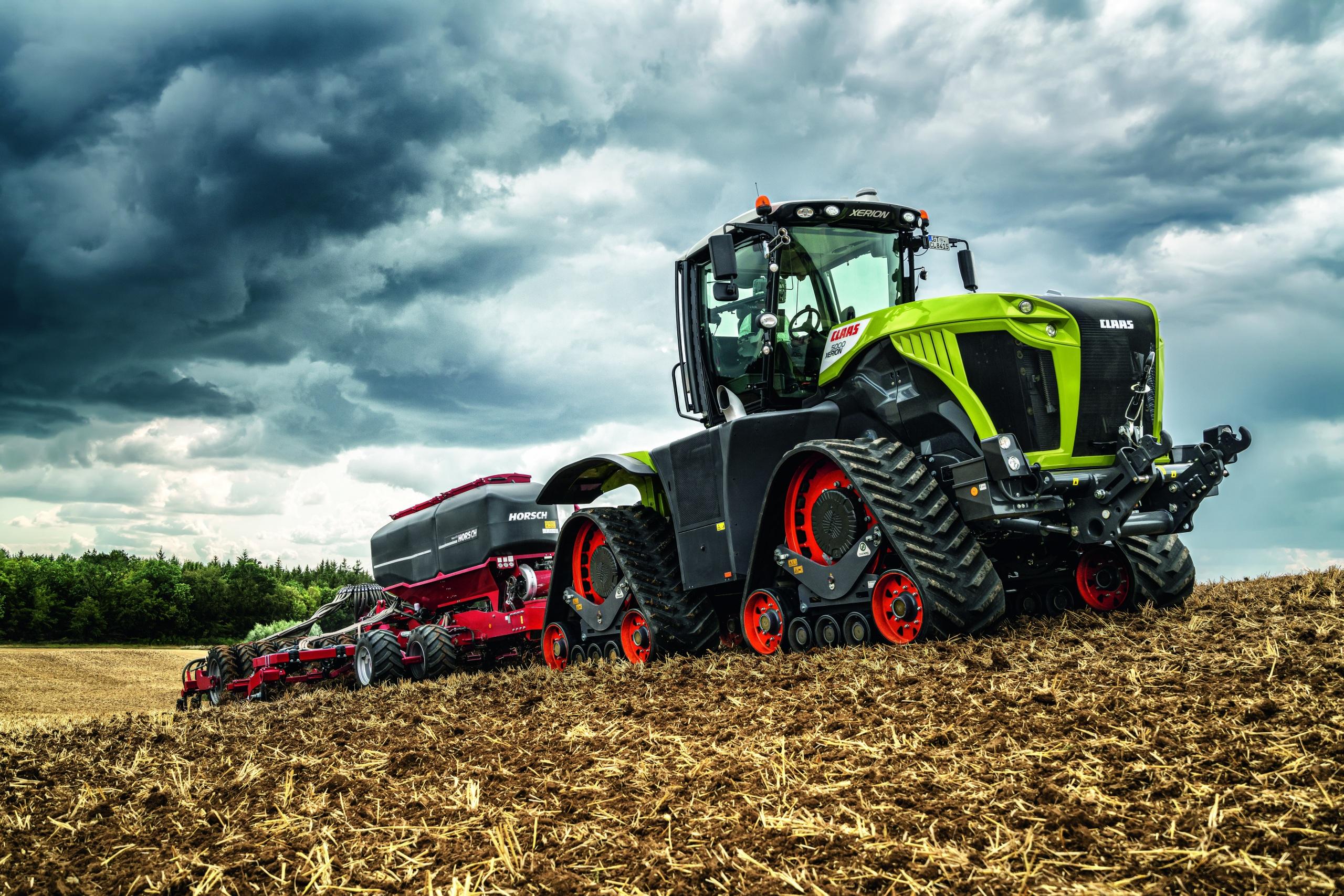 Клаас. Трактор CLAAS Xerion. Ксерион 5000. Трактор CLAAS Xerion новый. CLAAS Xerion комбайн.