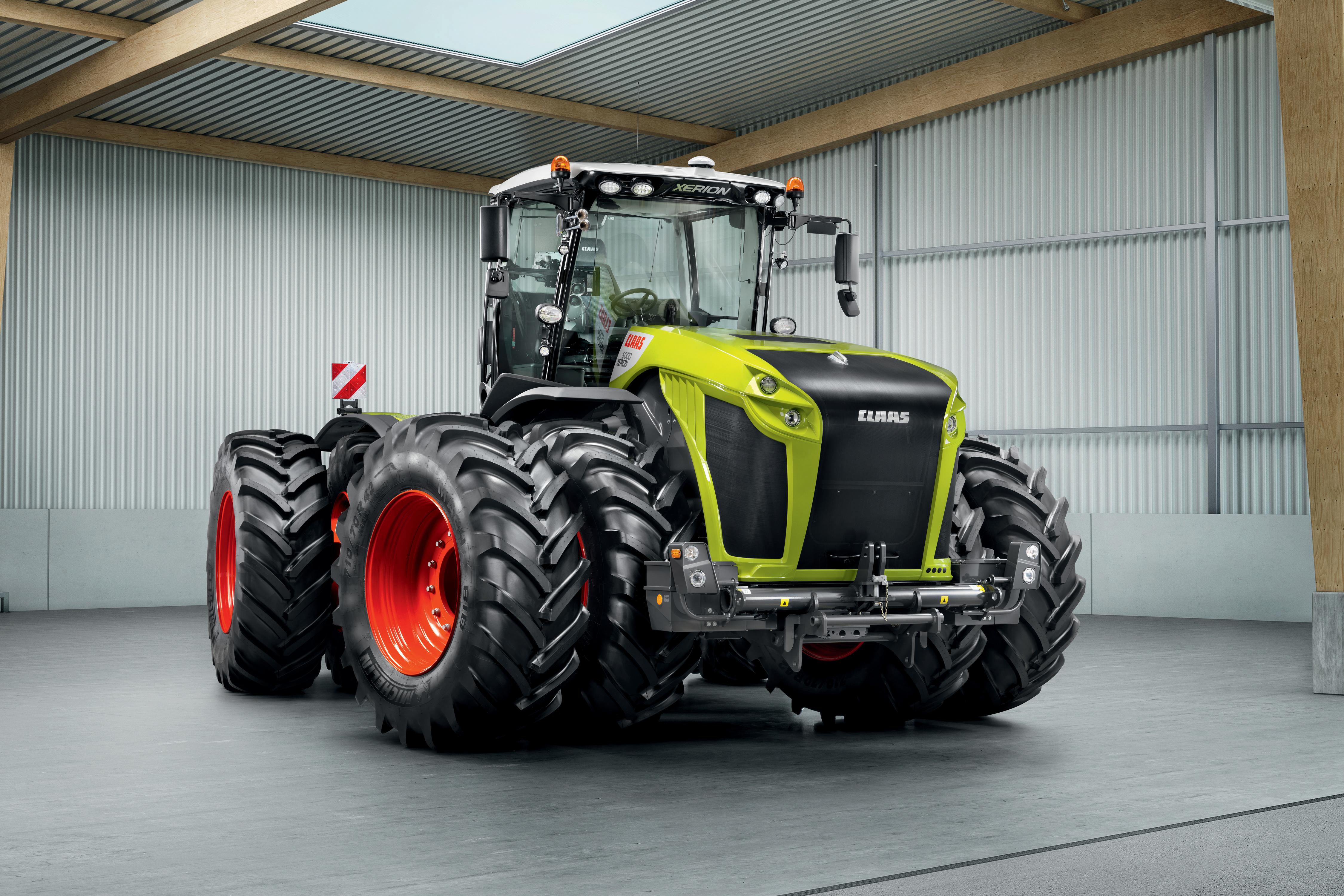 Тракторный класс. Трактор Ксерион 5000. Трактор CLAAS Xerion. Трактор CLAAS Xerion 4500. Трактор CLAAS Xerion 4000.