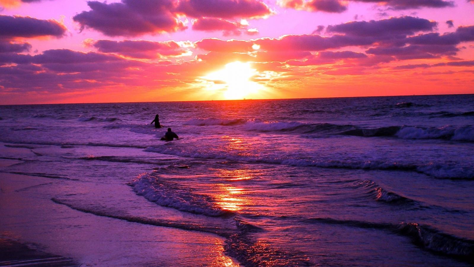 1600x900 Red Sunset Wallpaper for 1600x900