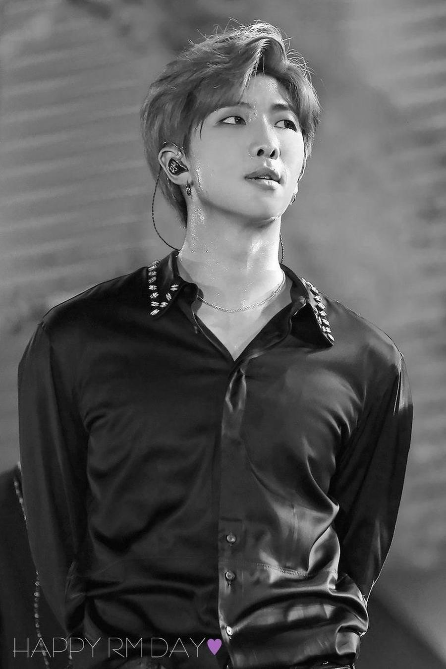 900x1350 Bts Black And White Photo
