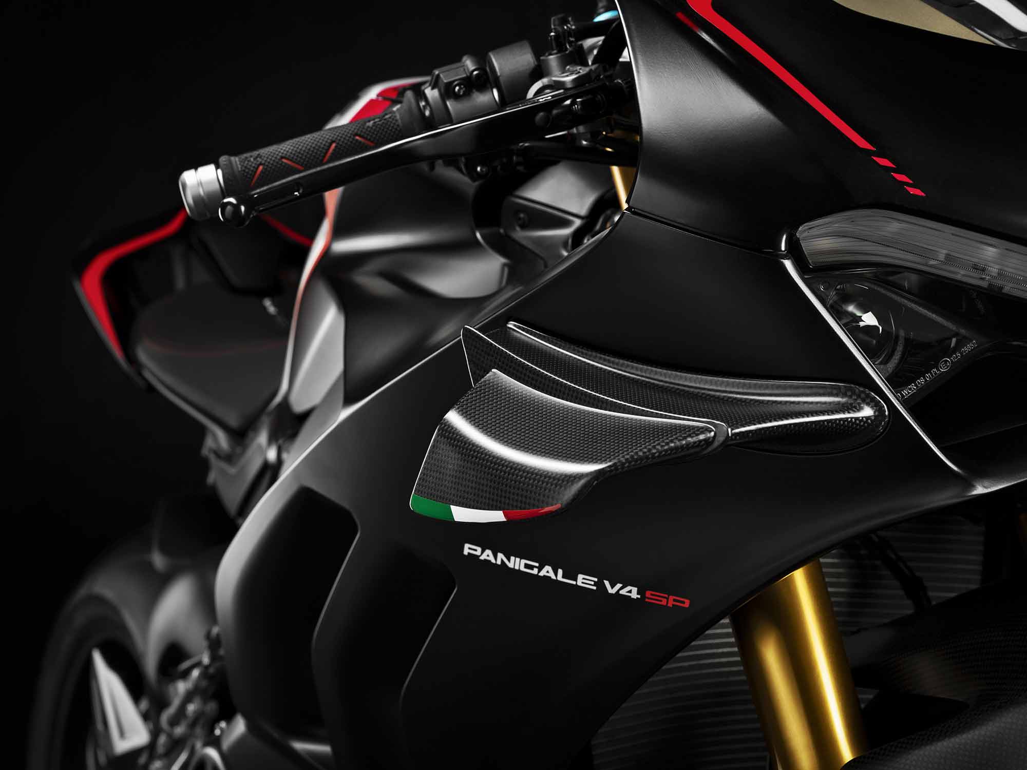 2000x1500 Ducati Panigale V4 SP First Look