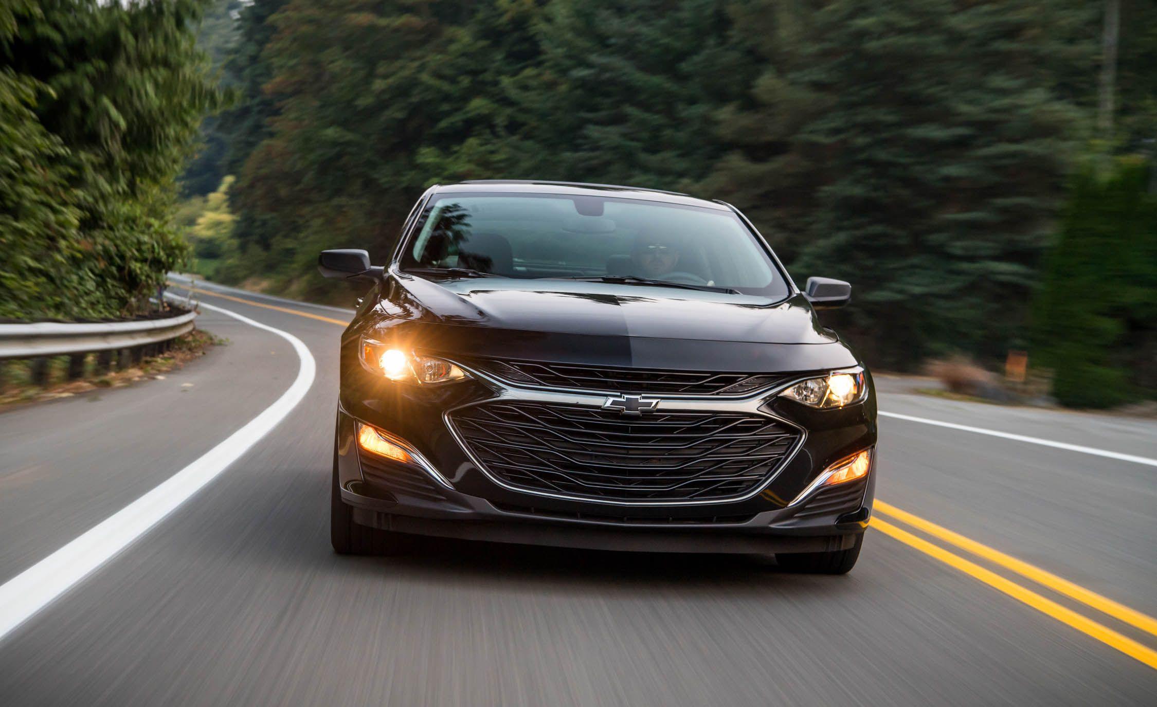 2250x1375 Chevrolet Malibu Wallpaper (HD Image)