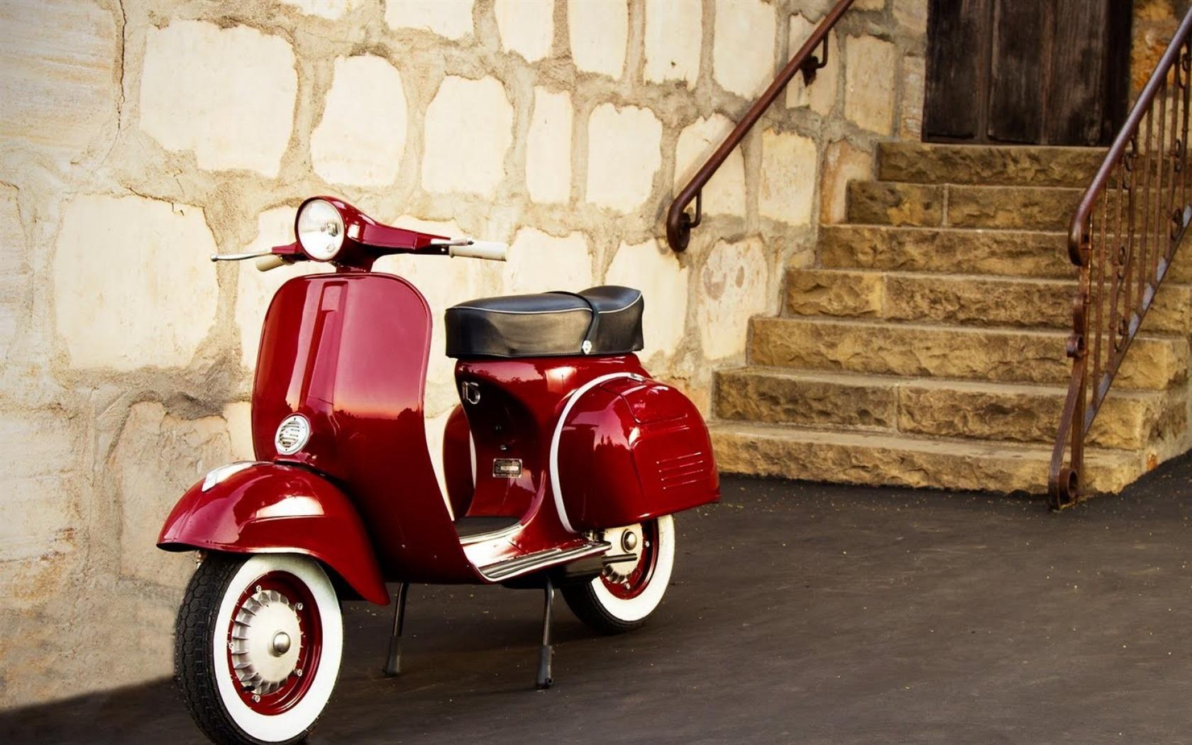 1680x1050 Classic Red Vespa High Quality HD Wallpaper