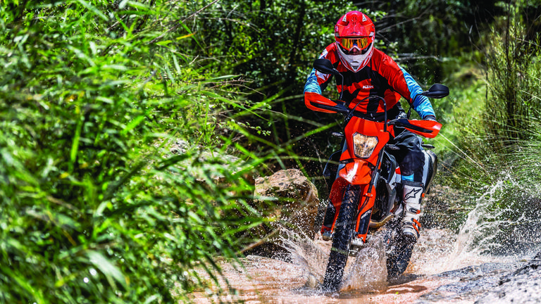 768x432 KTM 690 Enduro R 4K Wallpaper