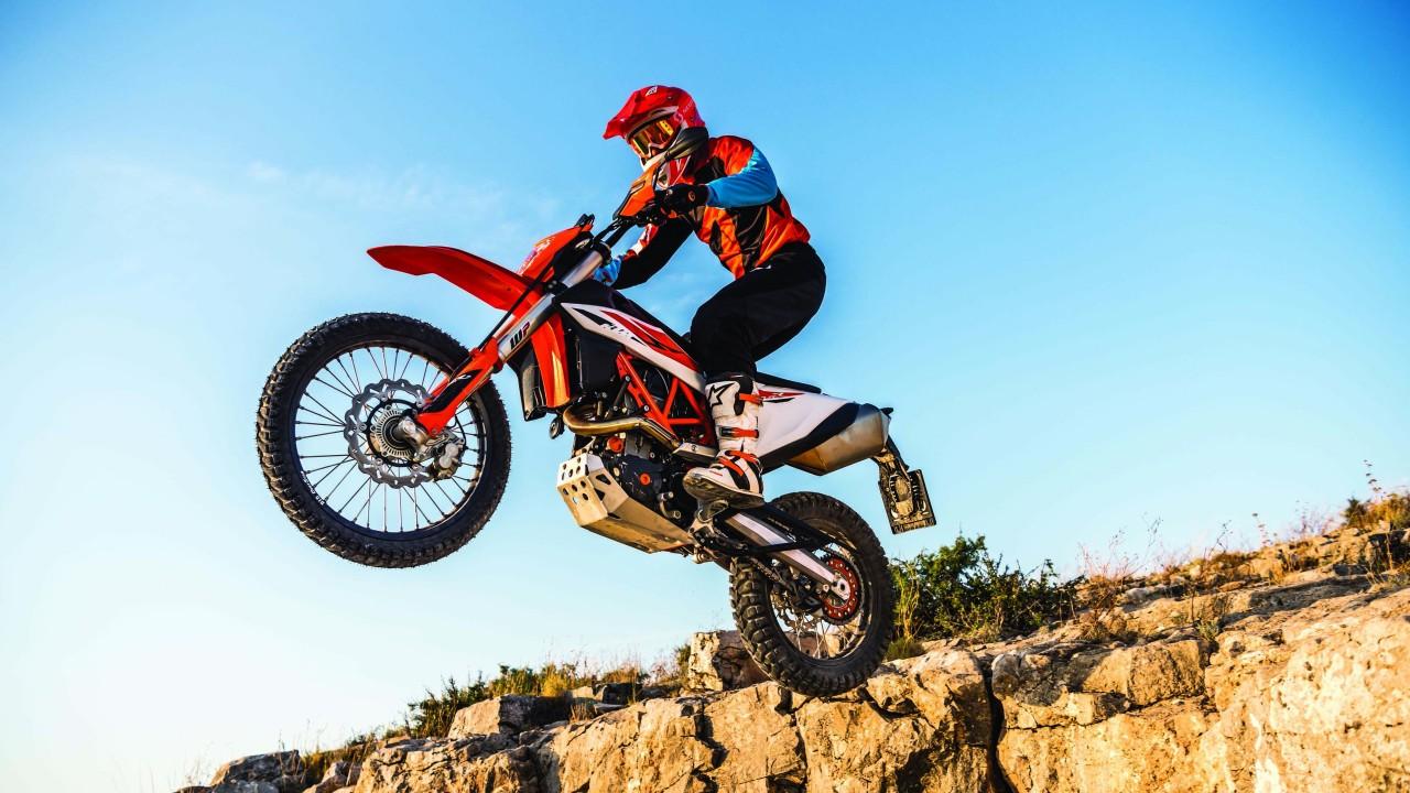 1280x720 KTM Enduro R K Wallpaper 3D Models. Free