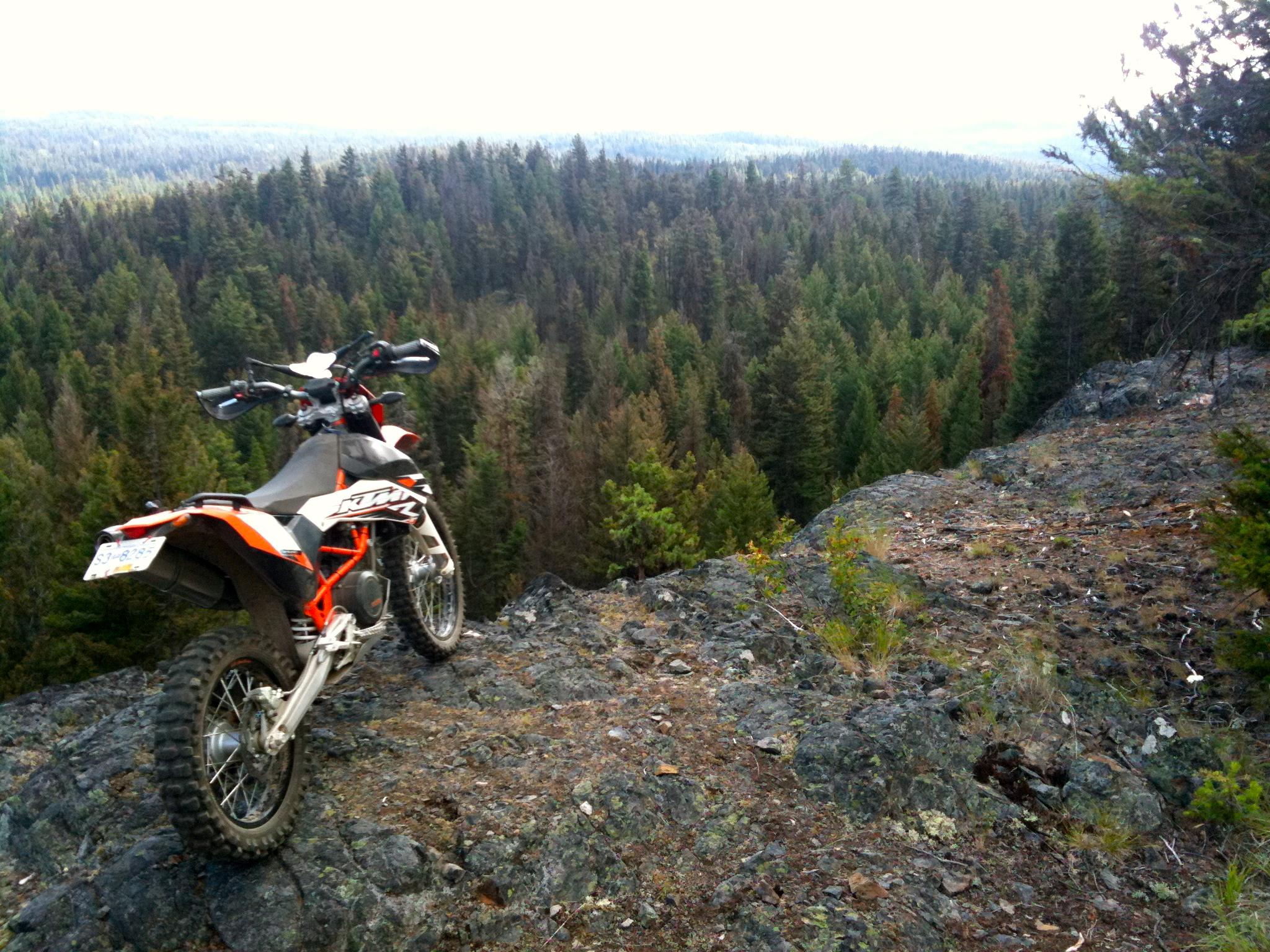 2048x1536 Enduro