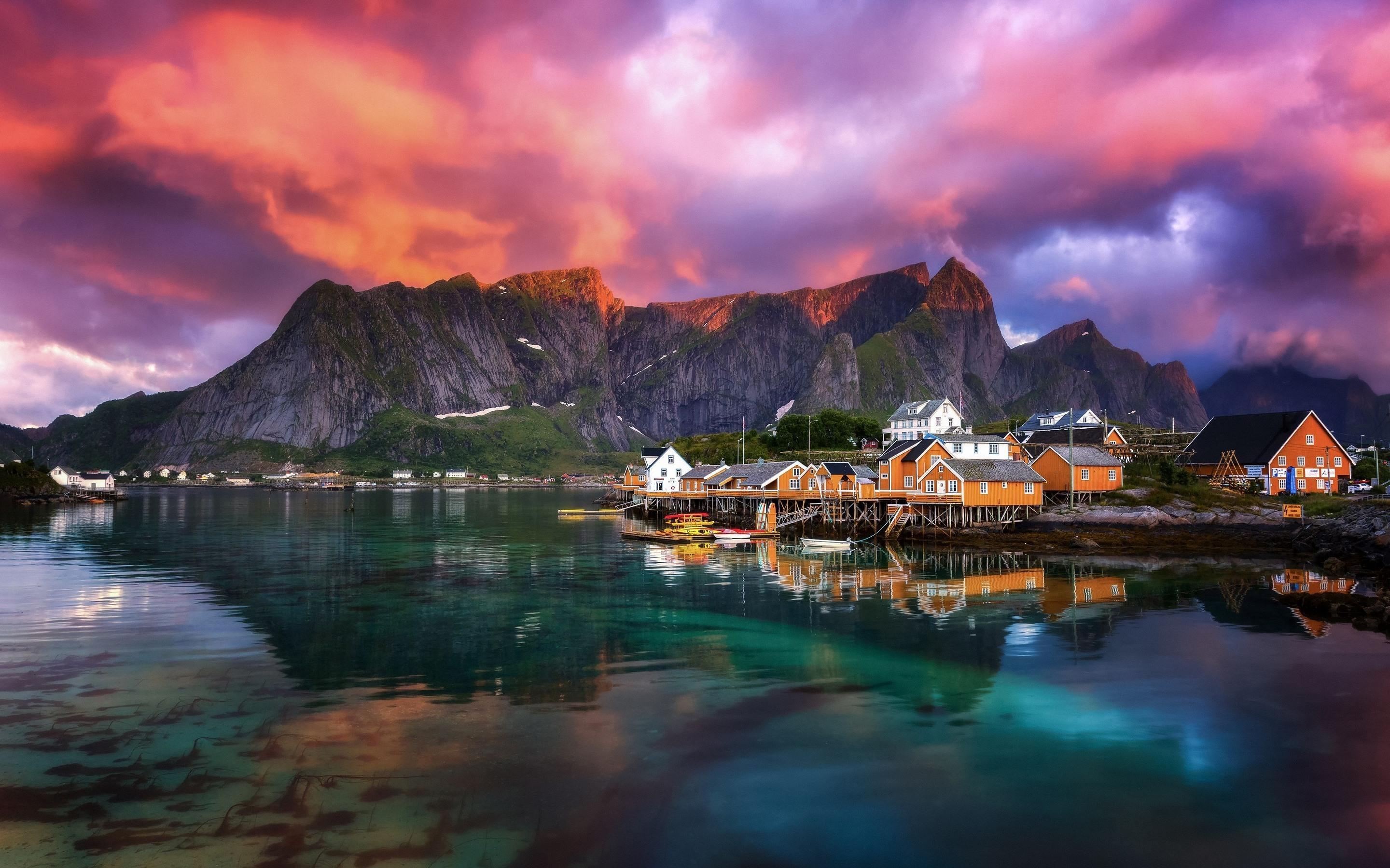 2880x1800 Wallpaper Beautiful fjord, village, Norway, lake, clouds, morning 2880x1800 HD Picture, Image