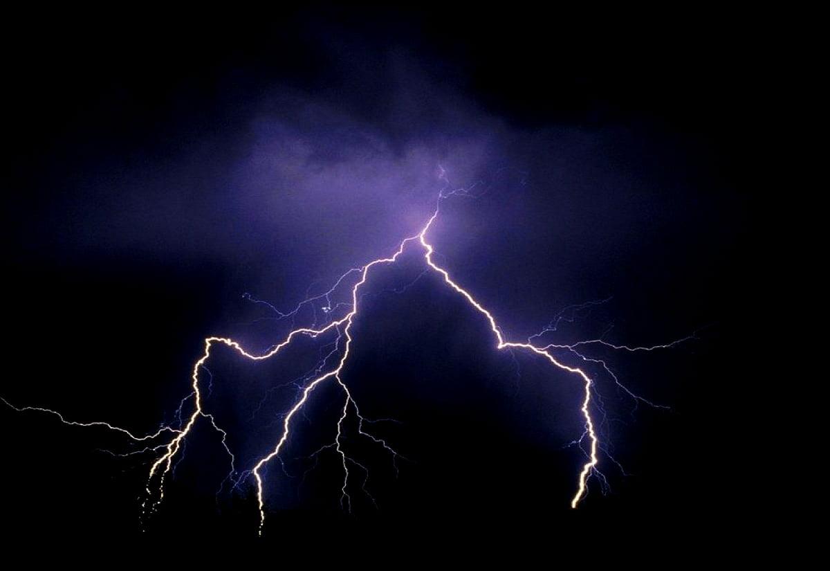 1200x825 Minimalist Thunder, Thunderstorm, Lightning picture. TOP Free Download pics
