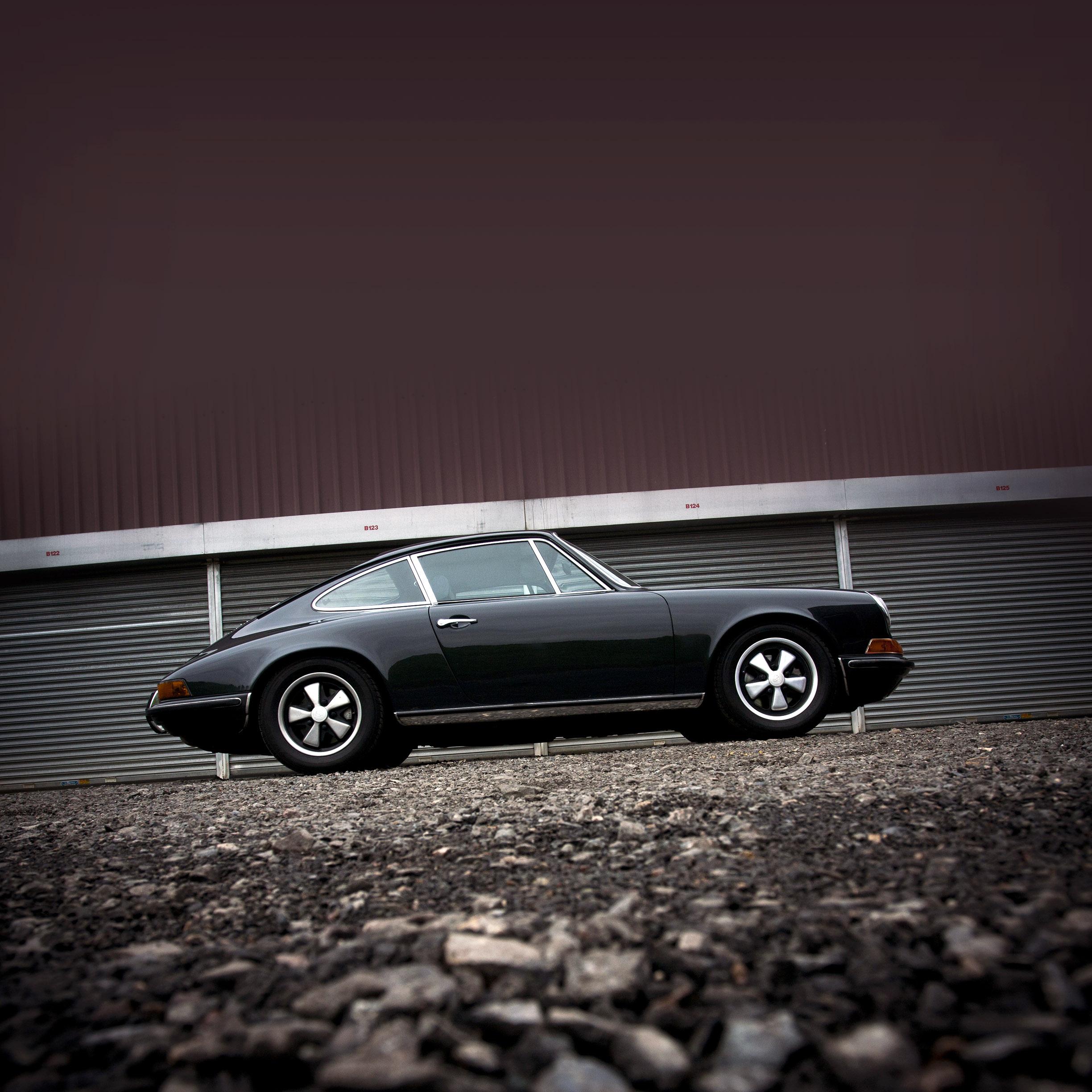 2448x2448 Classic Car iPhone Wallpaper
