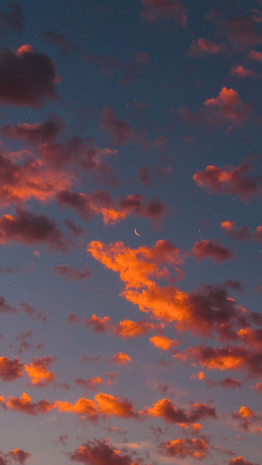 900x1600 Crescent moon in the sunset sky. Sky aesthetic, Sunset wallpaper, Cloud wallpaper
