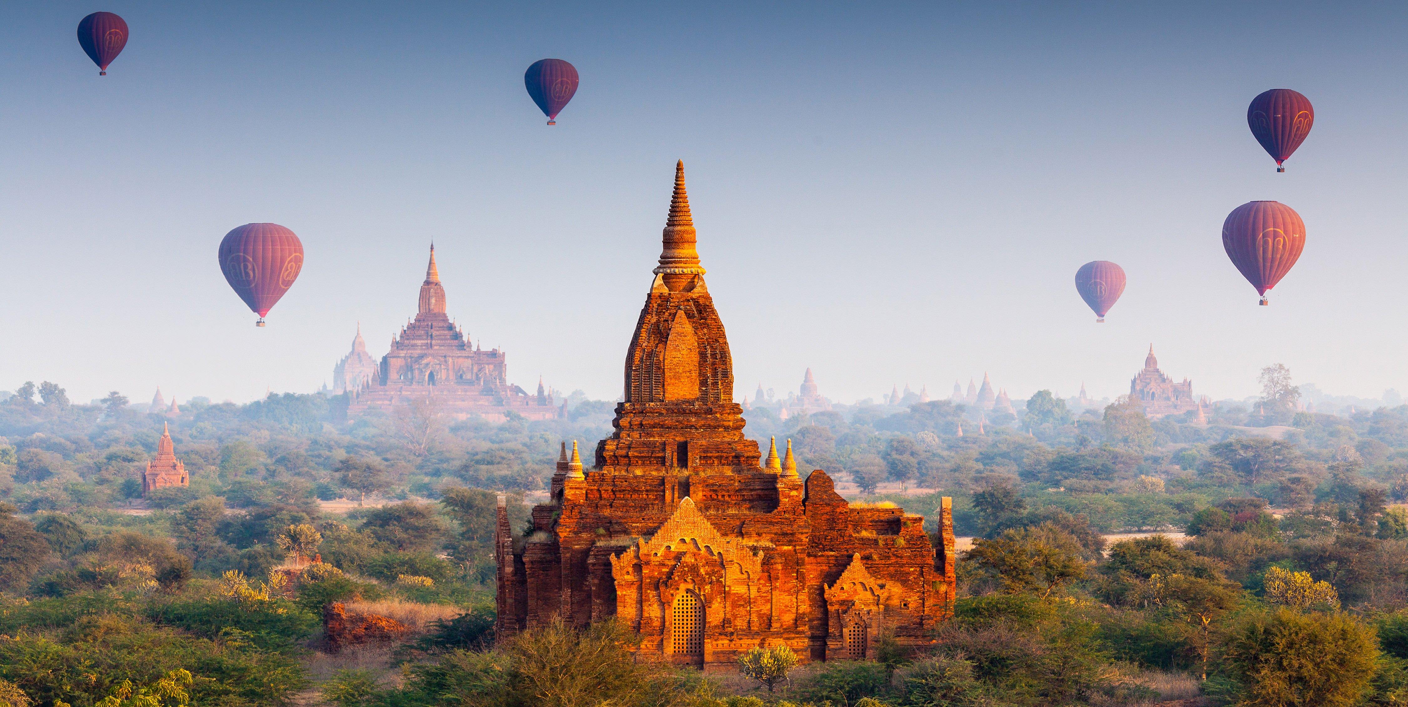 4500x2261 Balloons 4K wallpaper for your desktop or mobile screen free and easy to download