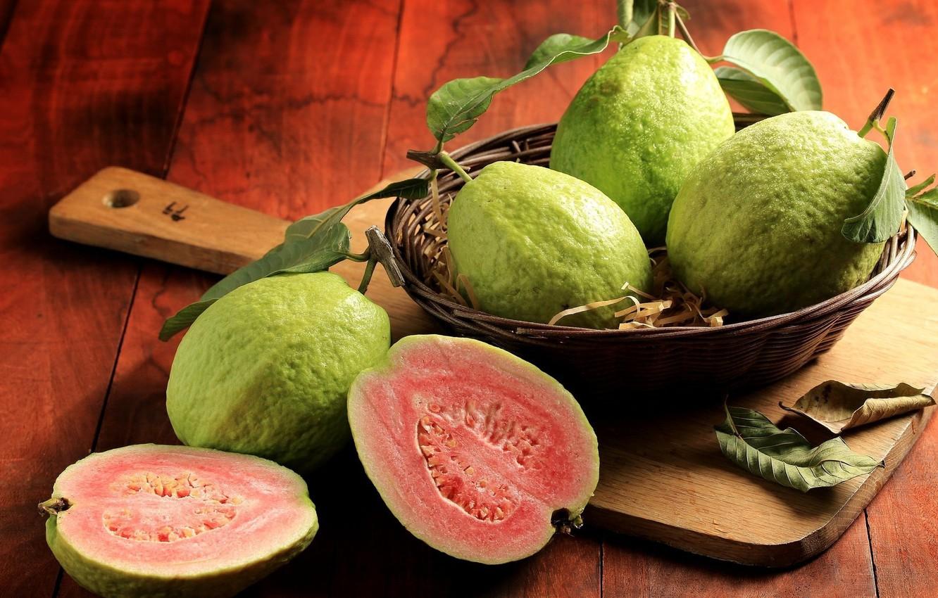 1332x850 Wallpaper Board, in the basket, guava image for desktop, section еда