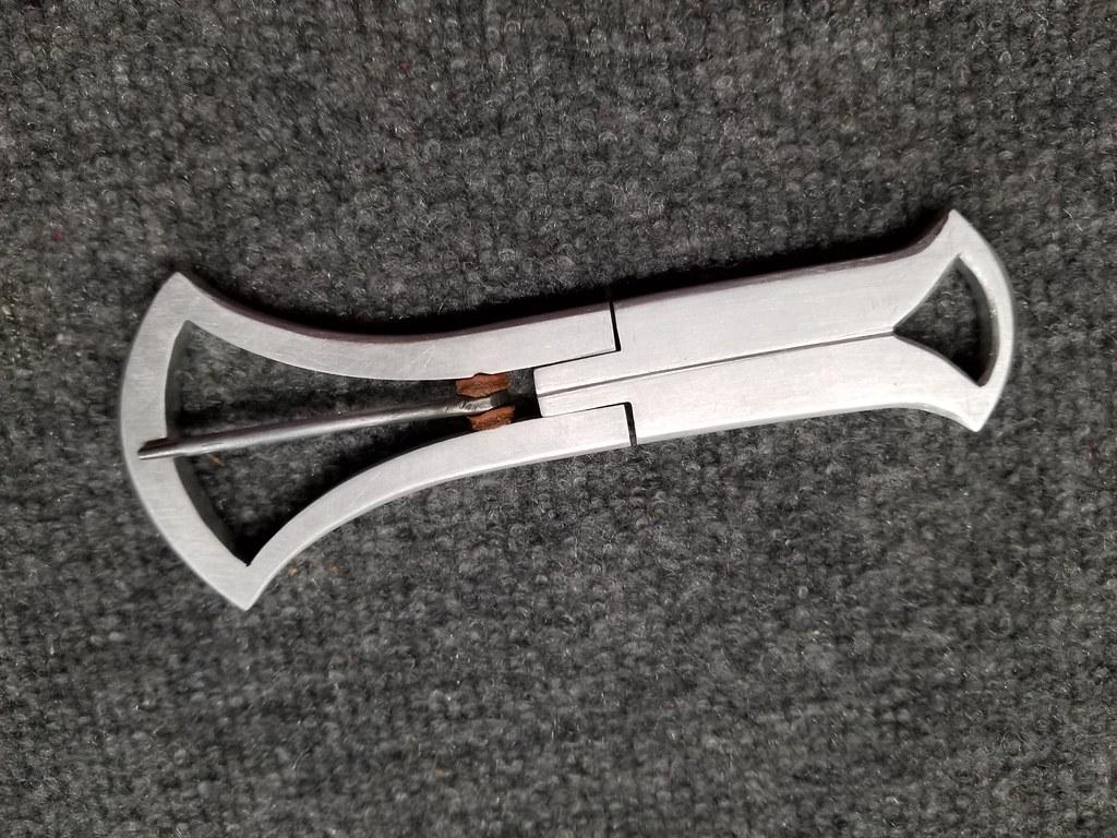 1024x768 aragorn anduril sword belt buckle. aluminum buckle for arag